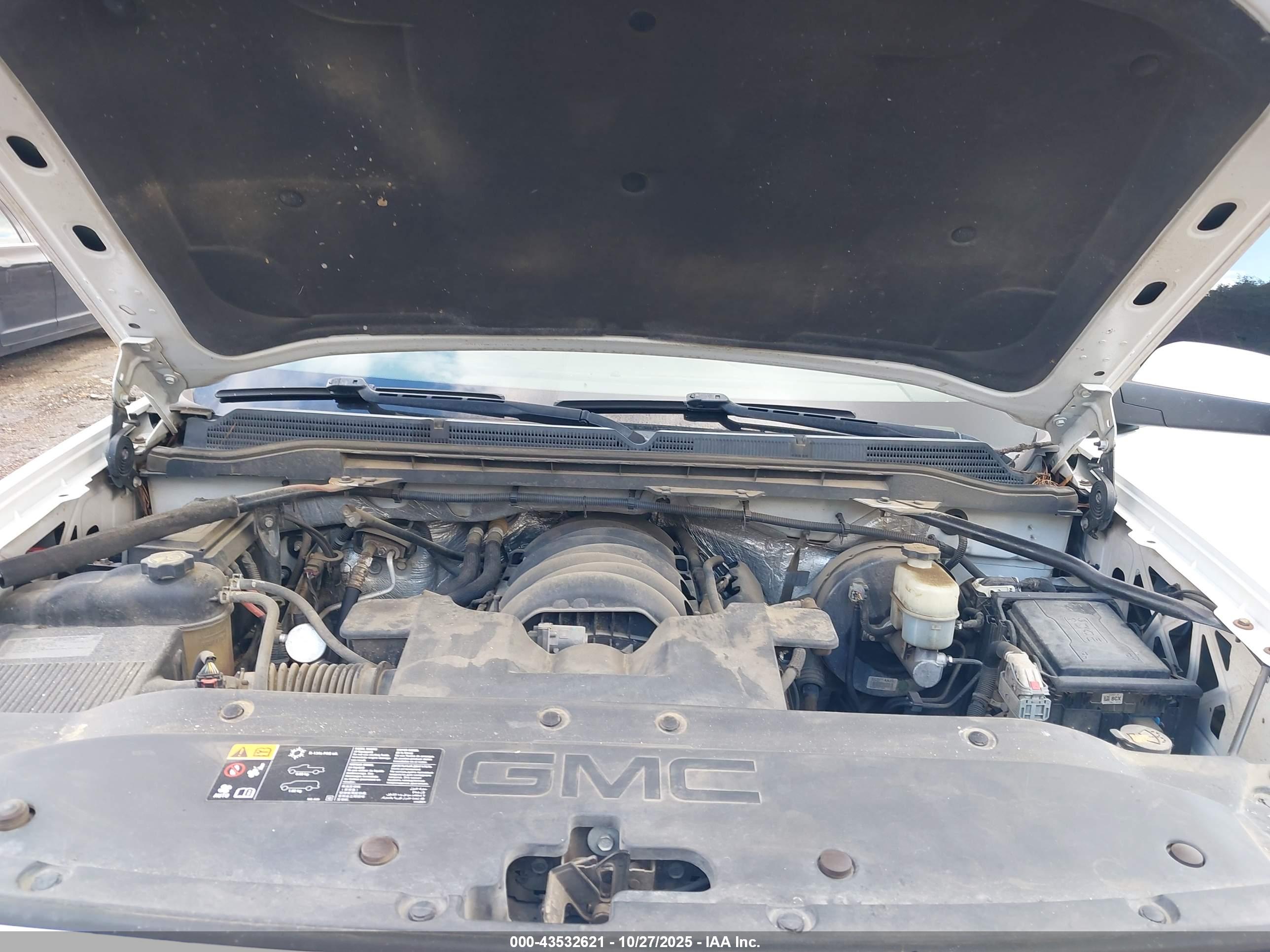 GMC SIERRA image 10