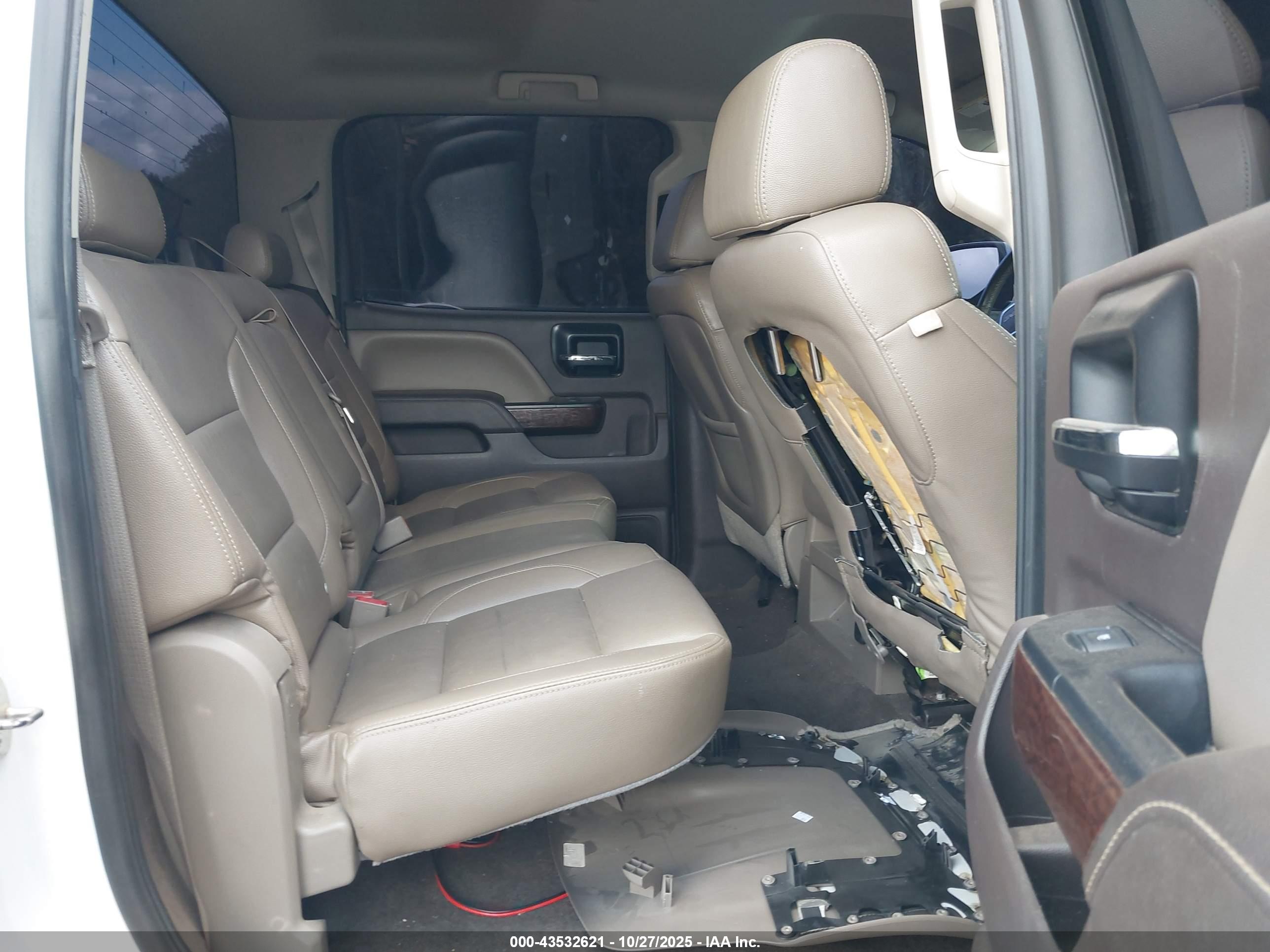 GMC SIERRA image 8