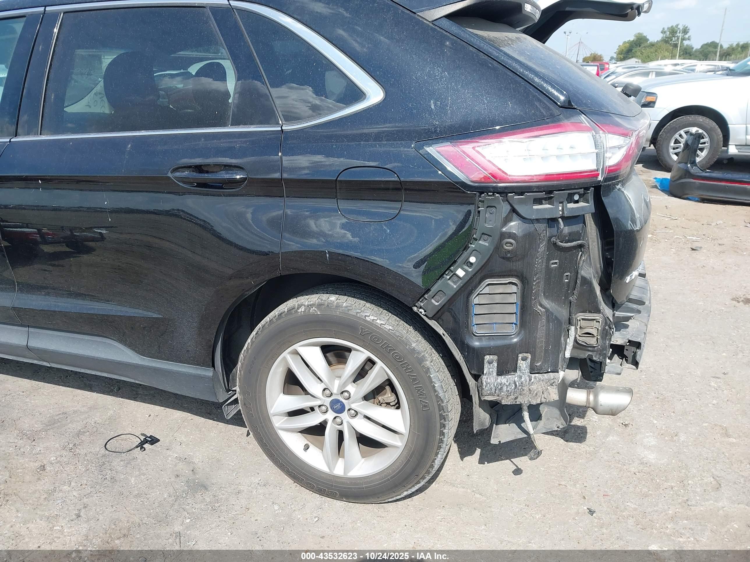 FORD EDGE image 6