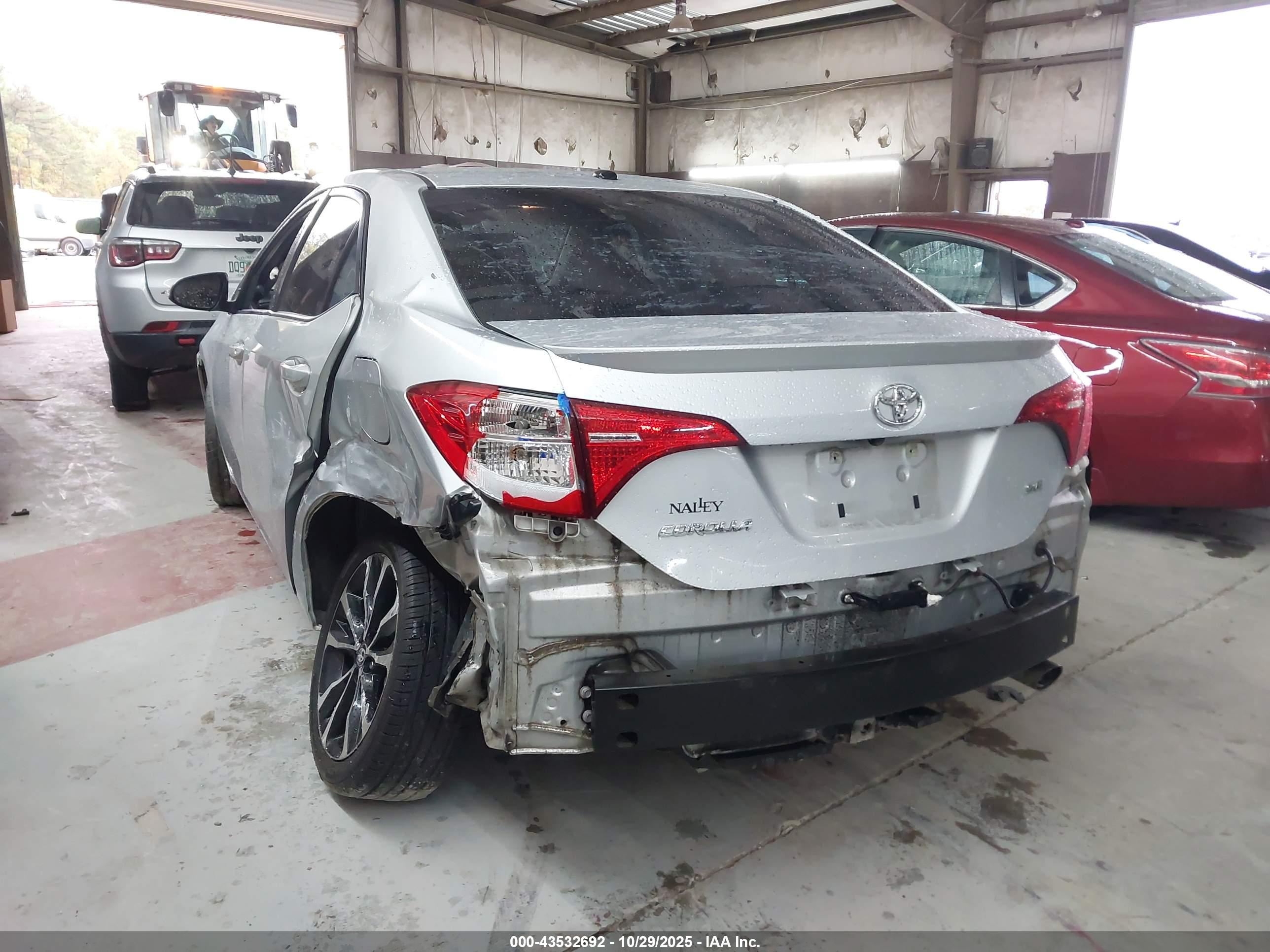TOYOTA COROLLA image 3