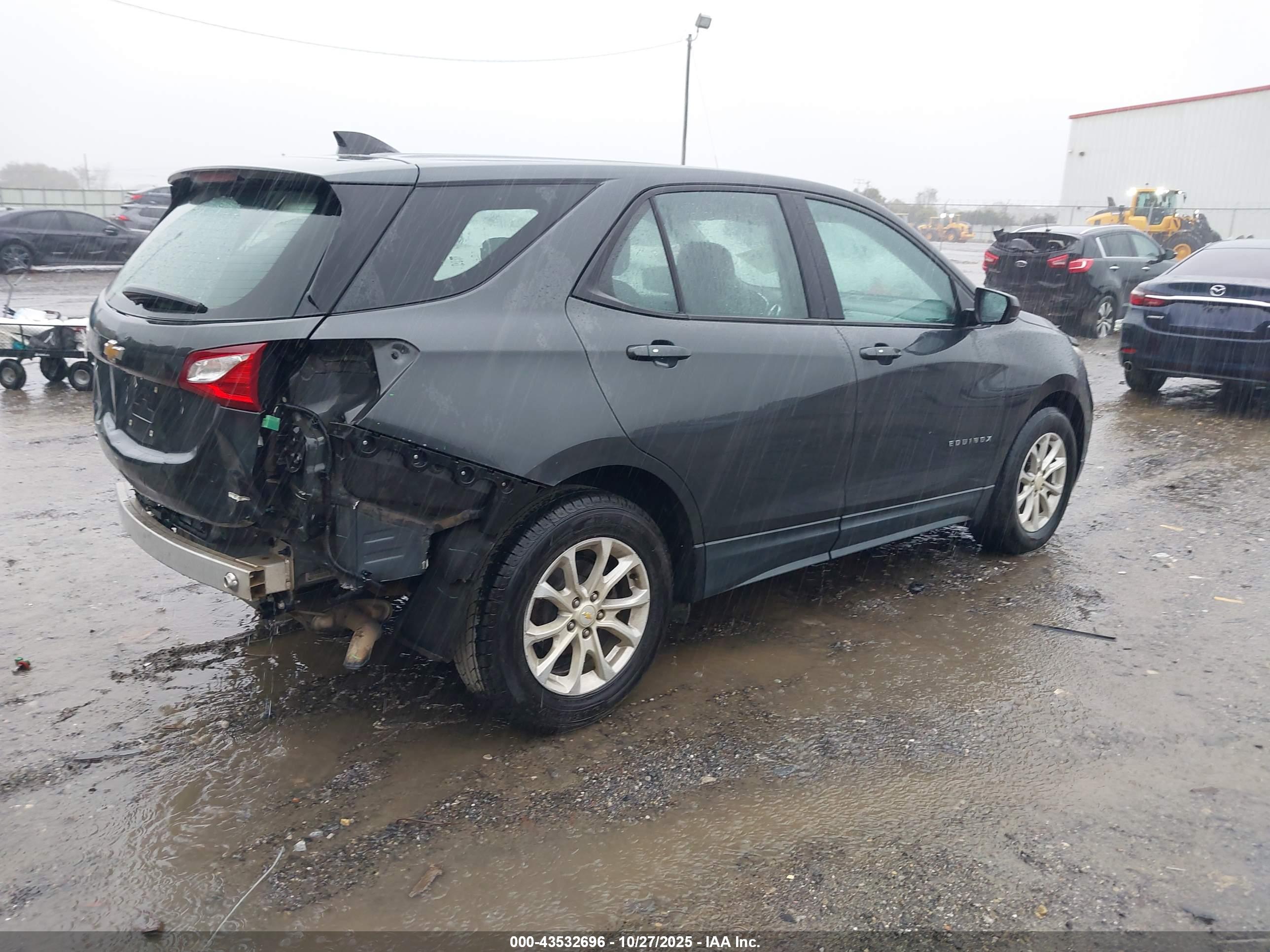 CHEVROLET EQUINOX image 4