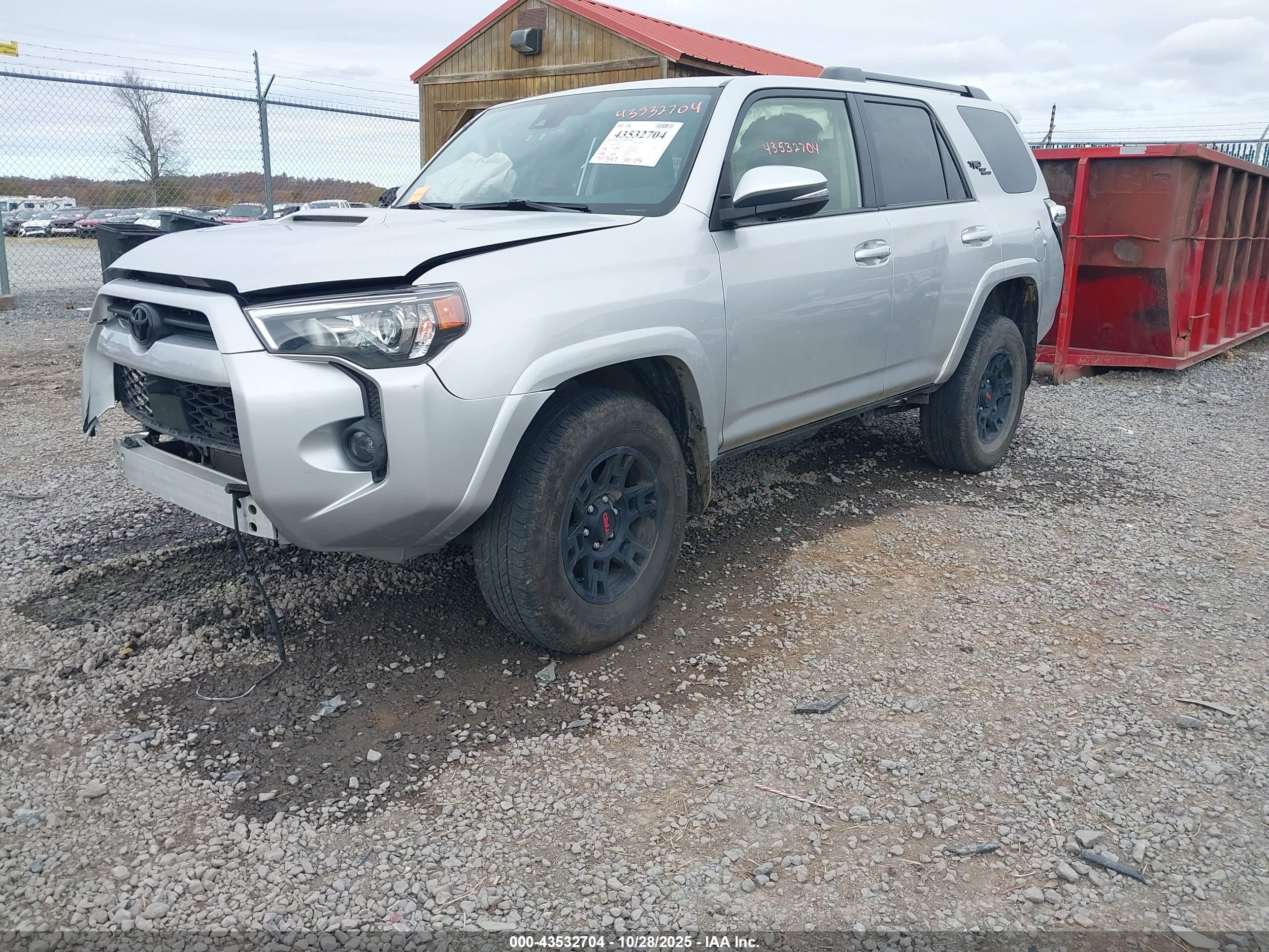 TOYOTA 4RUNNER image 2