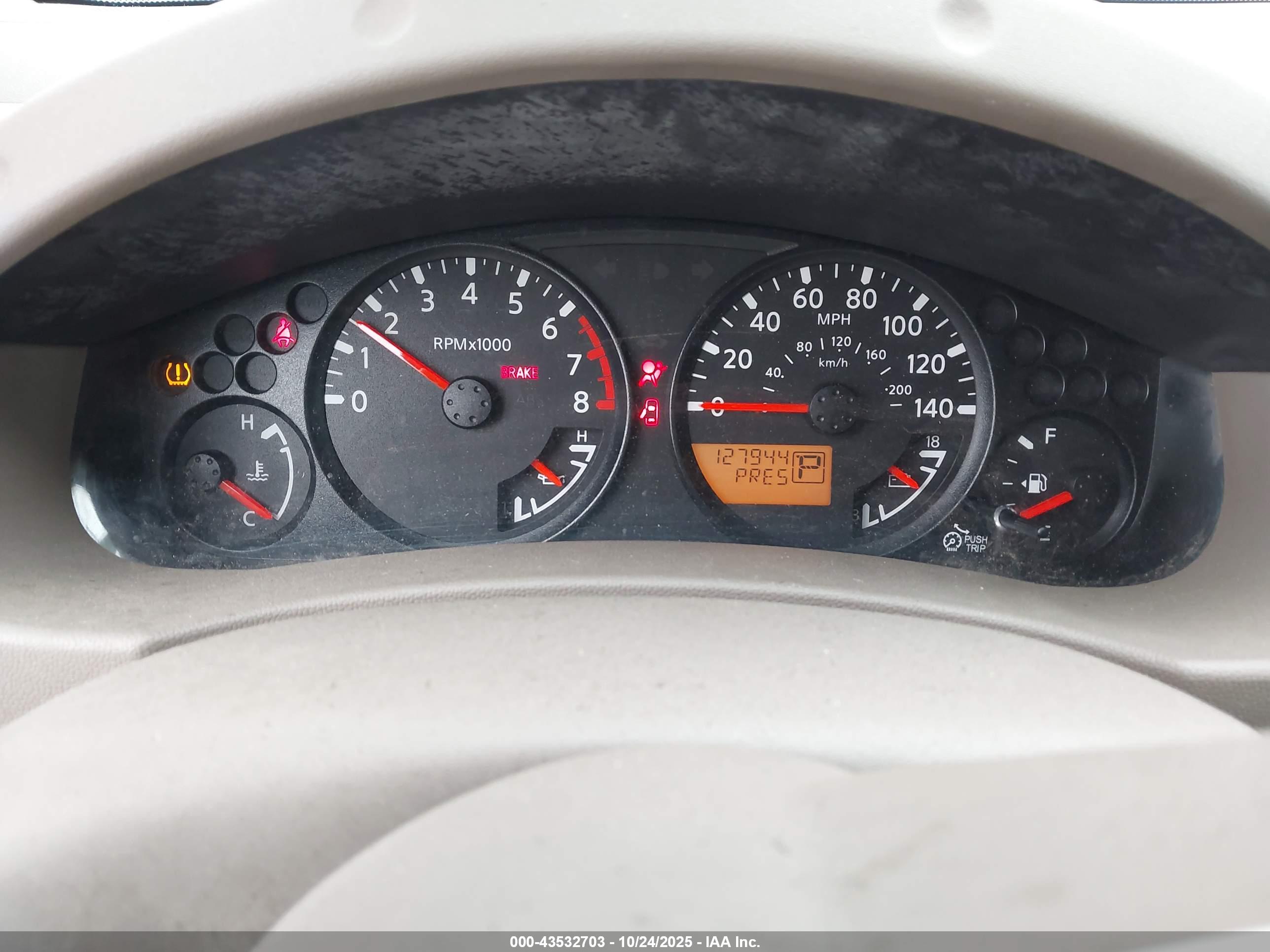 NISSAN FRONTIER image 7
