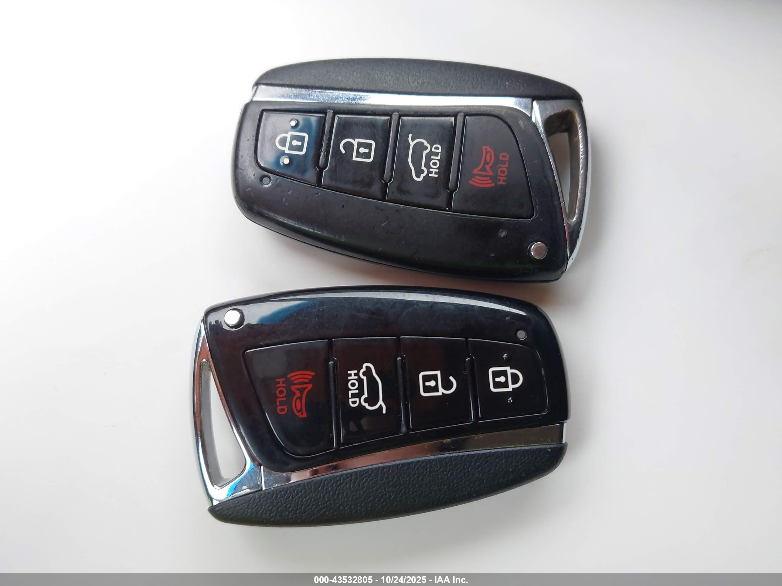 HYUNDAI SANTA image 11