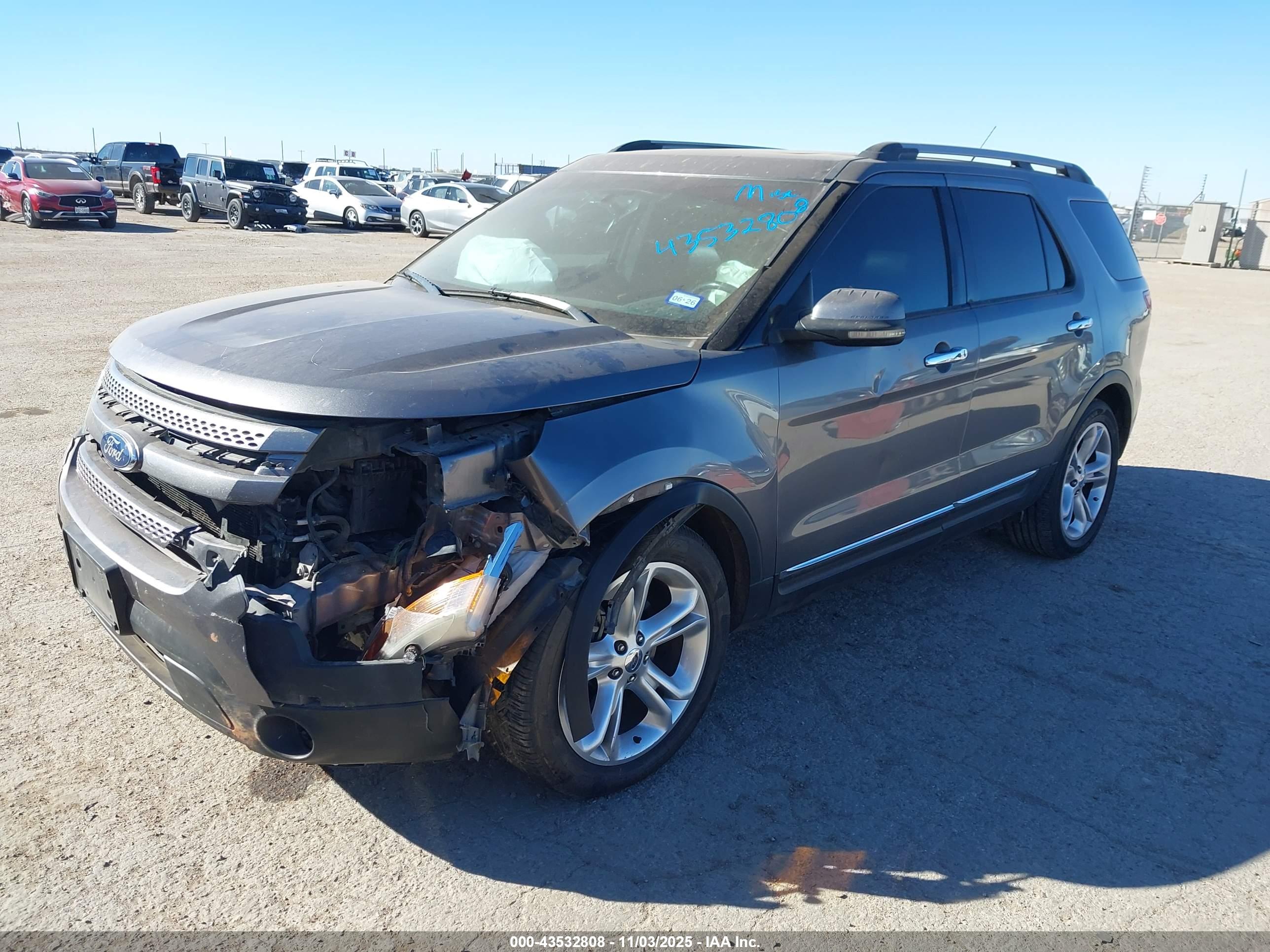 FORD EXPLORER image 2