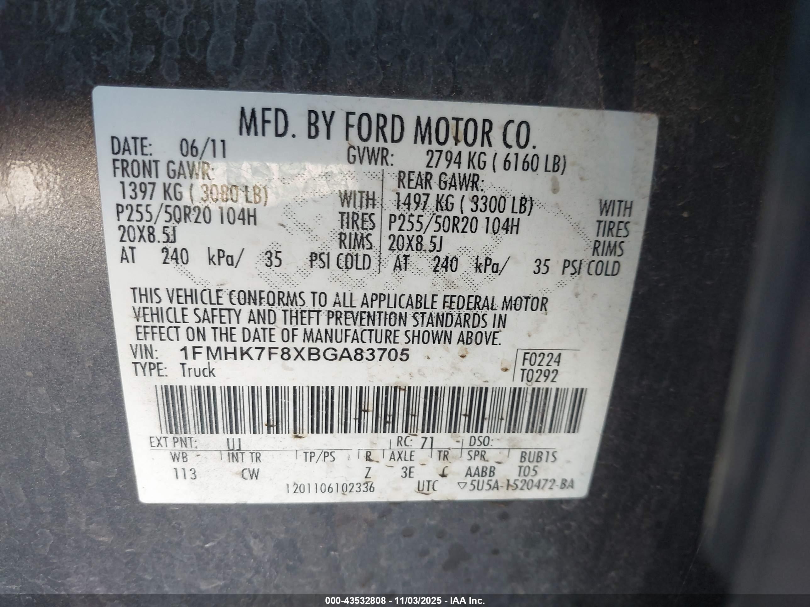 FORD EXPLORER image 9