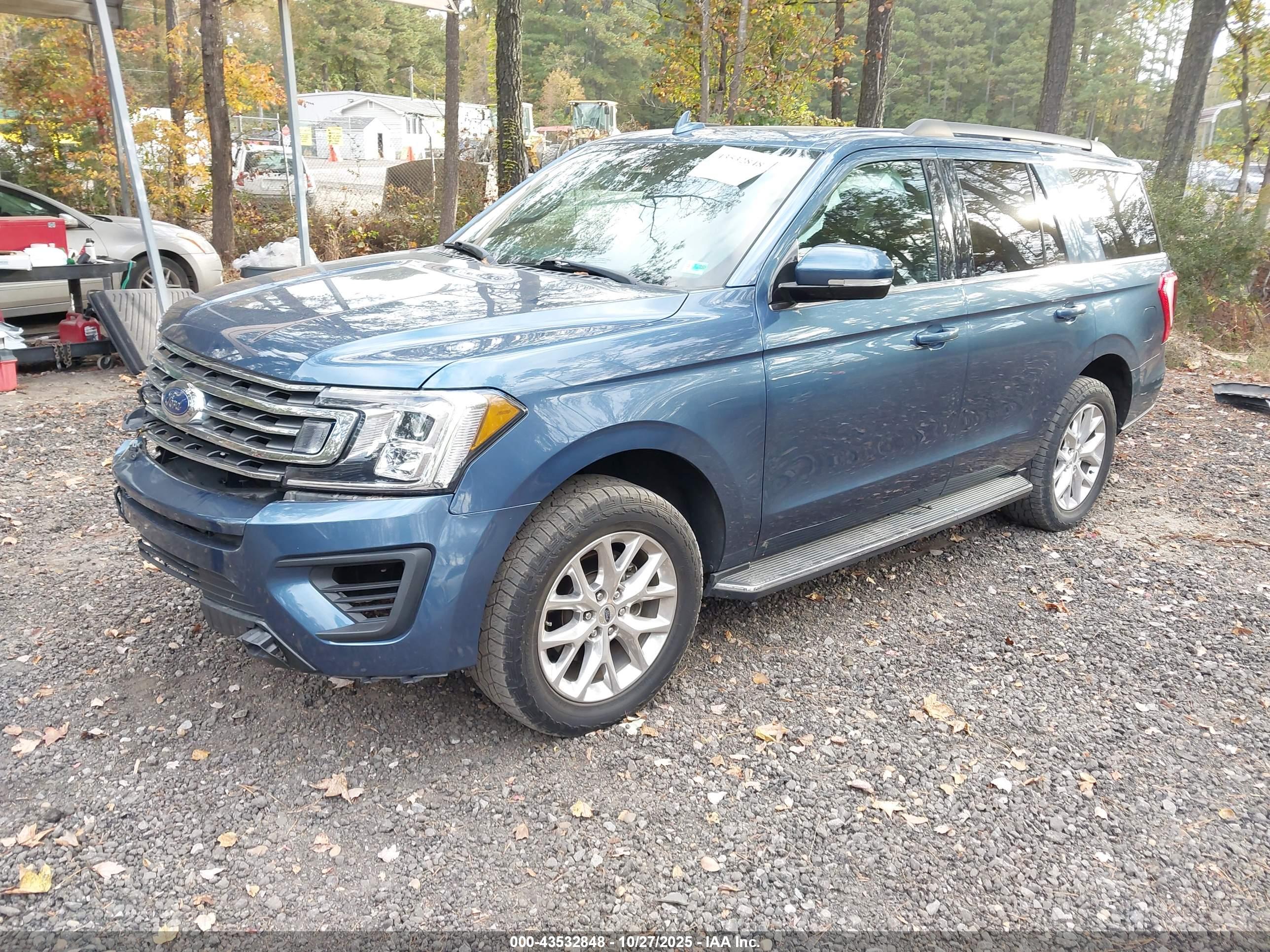 FORD EXPEDITION image 2