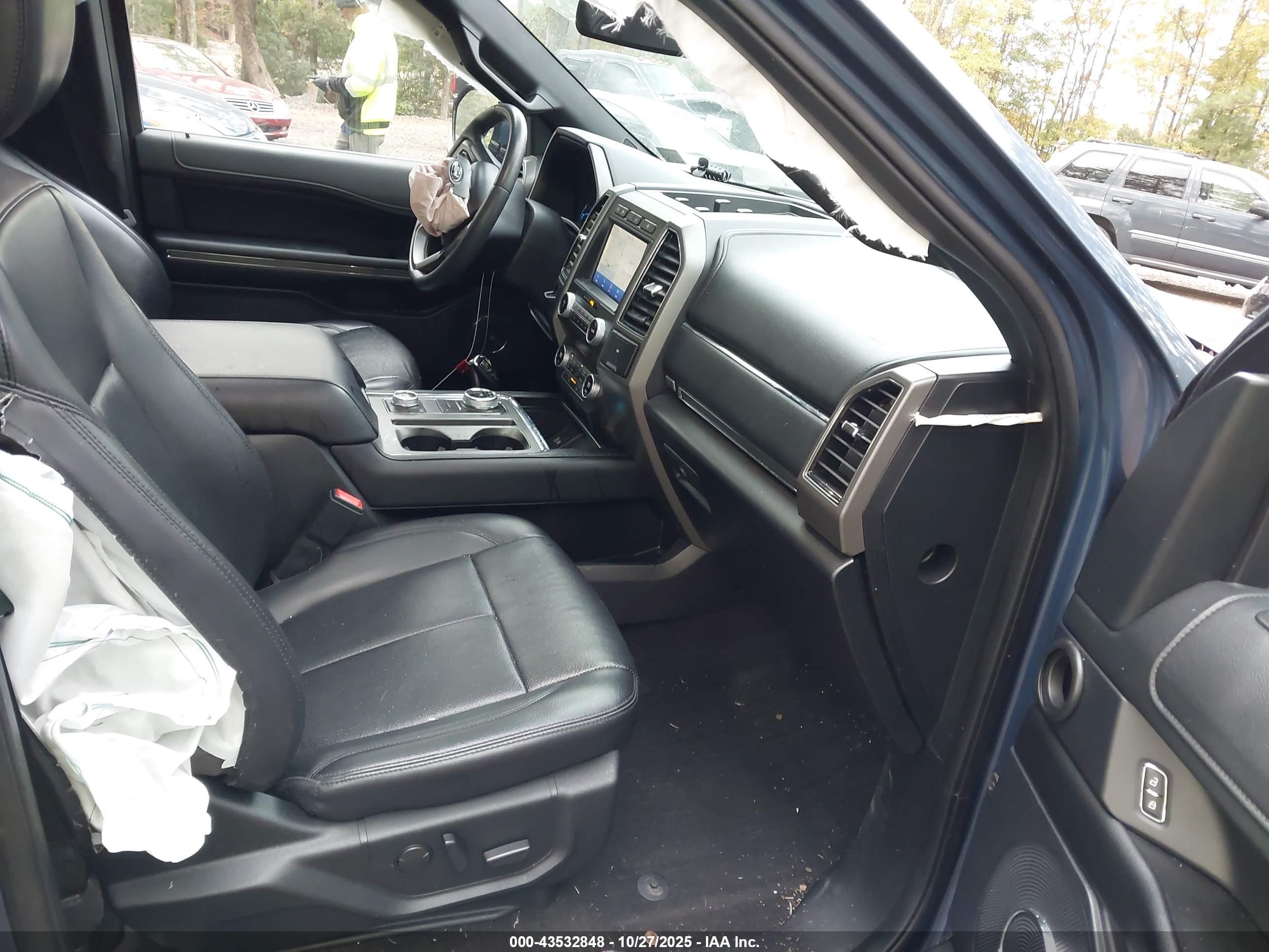 FORD EXPEDITION image 5
