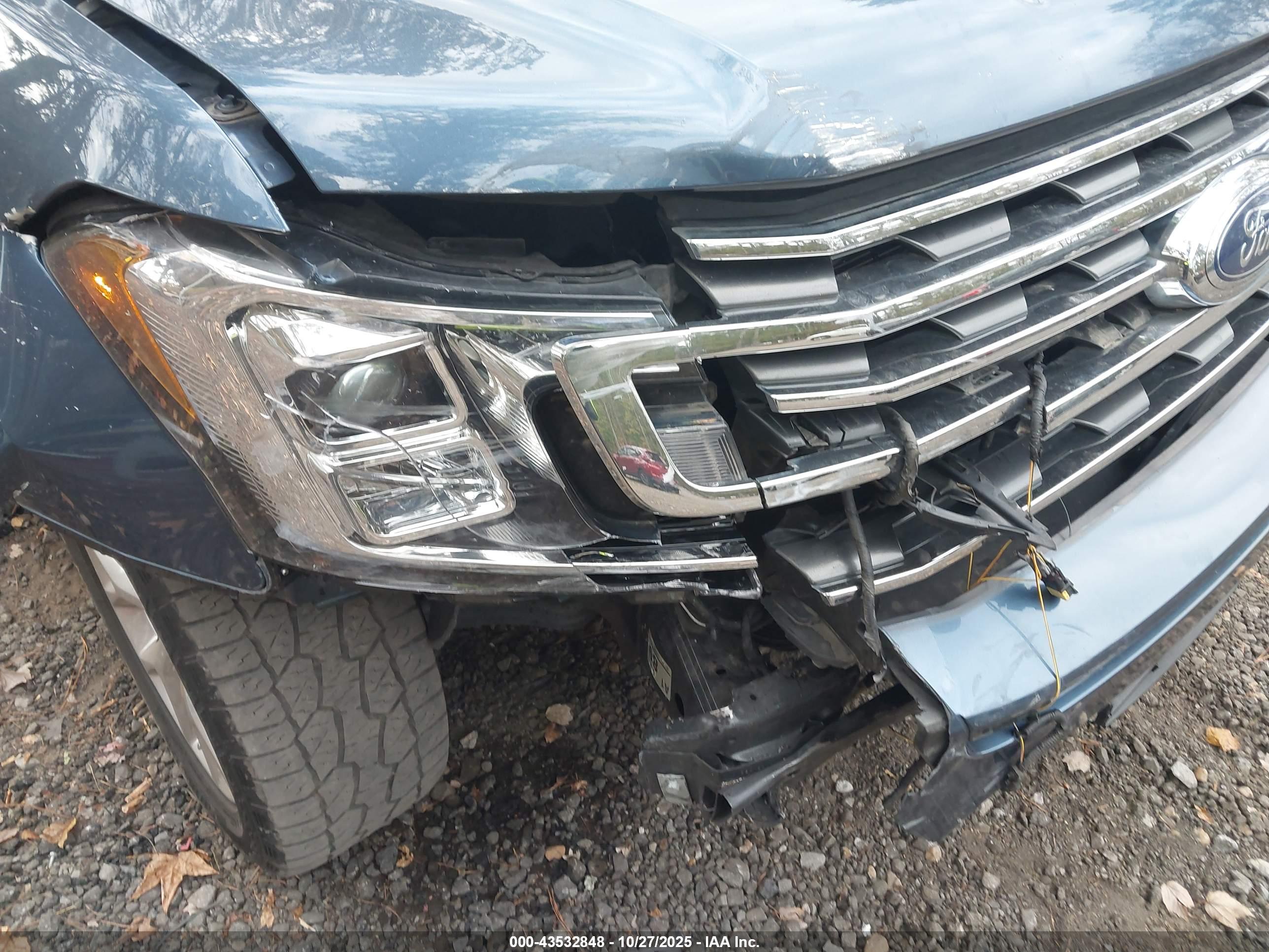 FORD EXPEDITION image 6