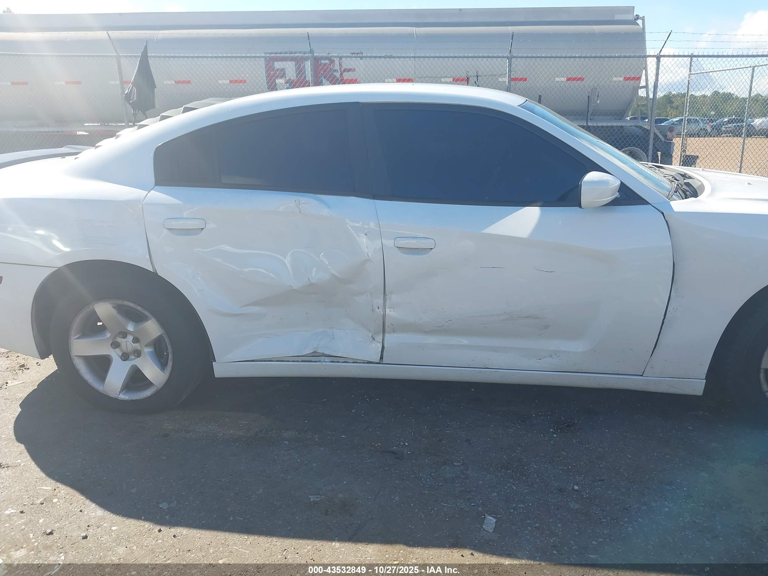 DODGE CHARGER image 6