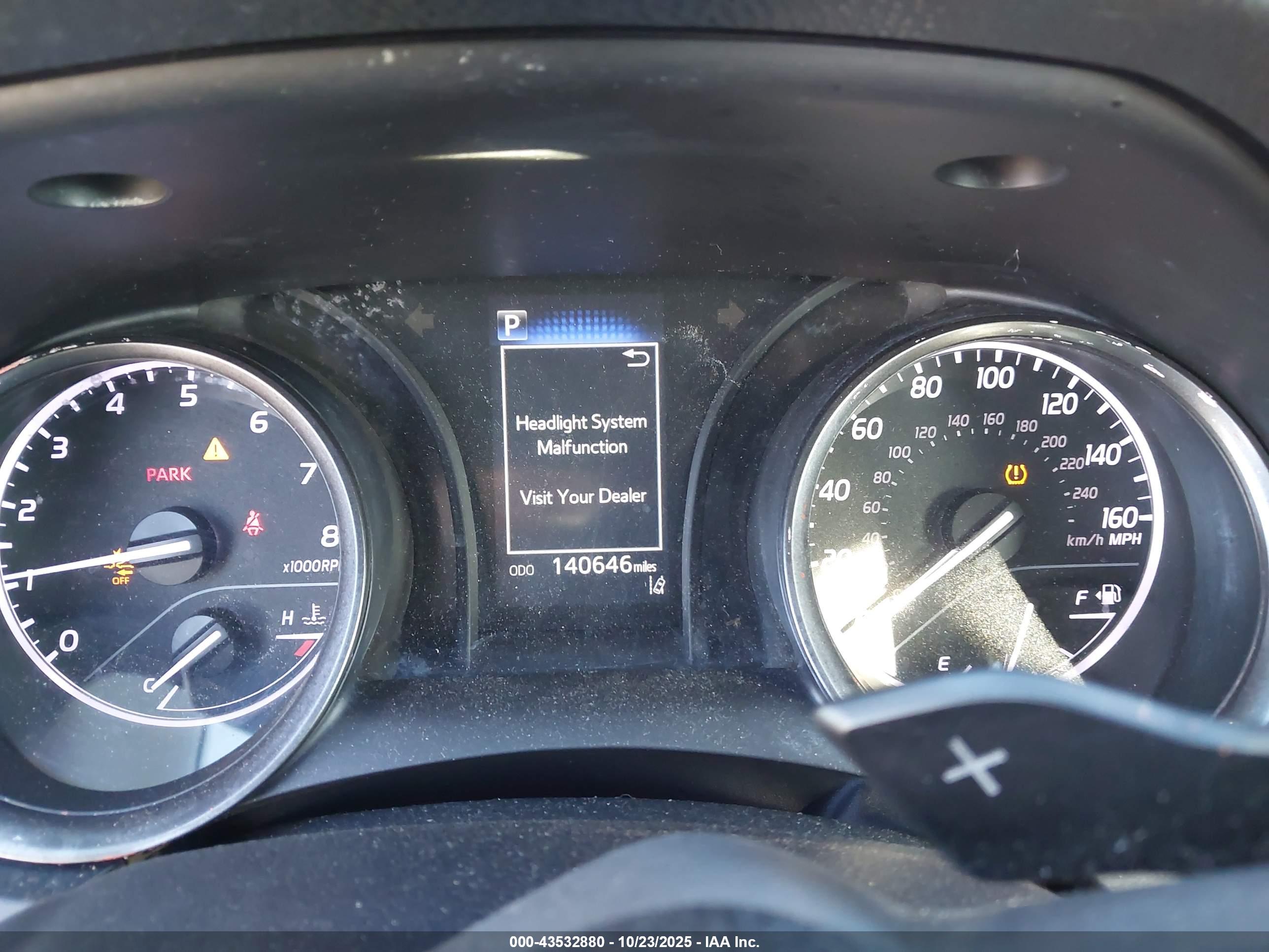 TOYOTA CAMRY image 7