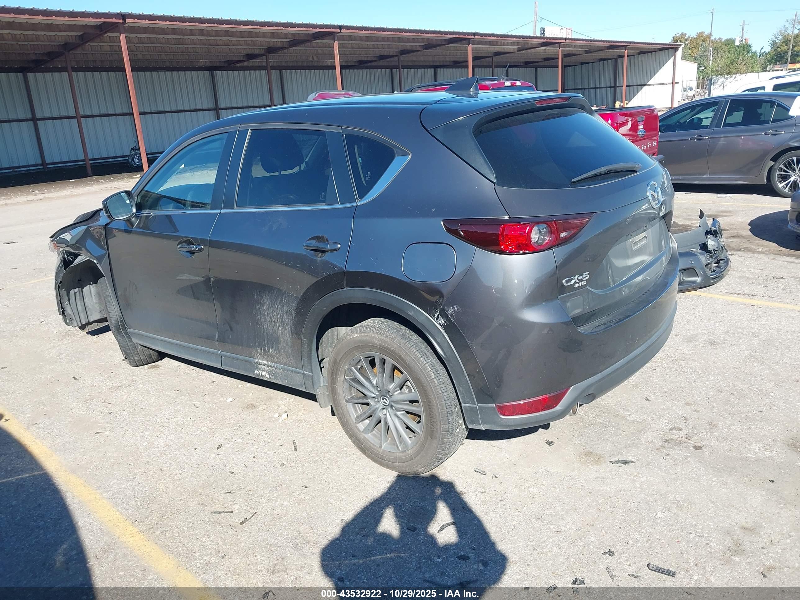 MAZDA CX-5 image 3