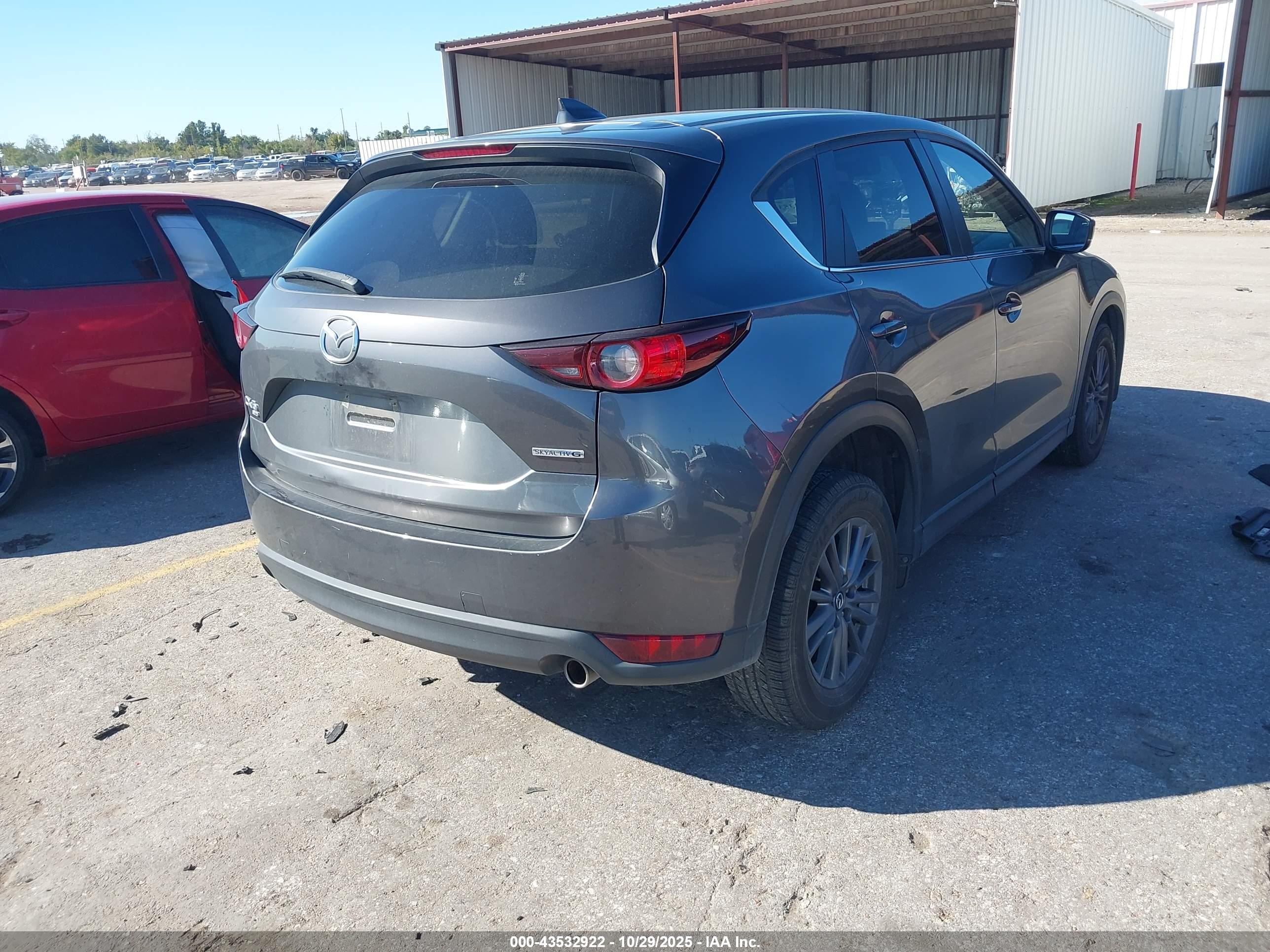 MAZDA CX-5 image 4