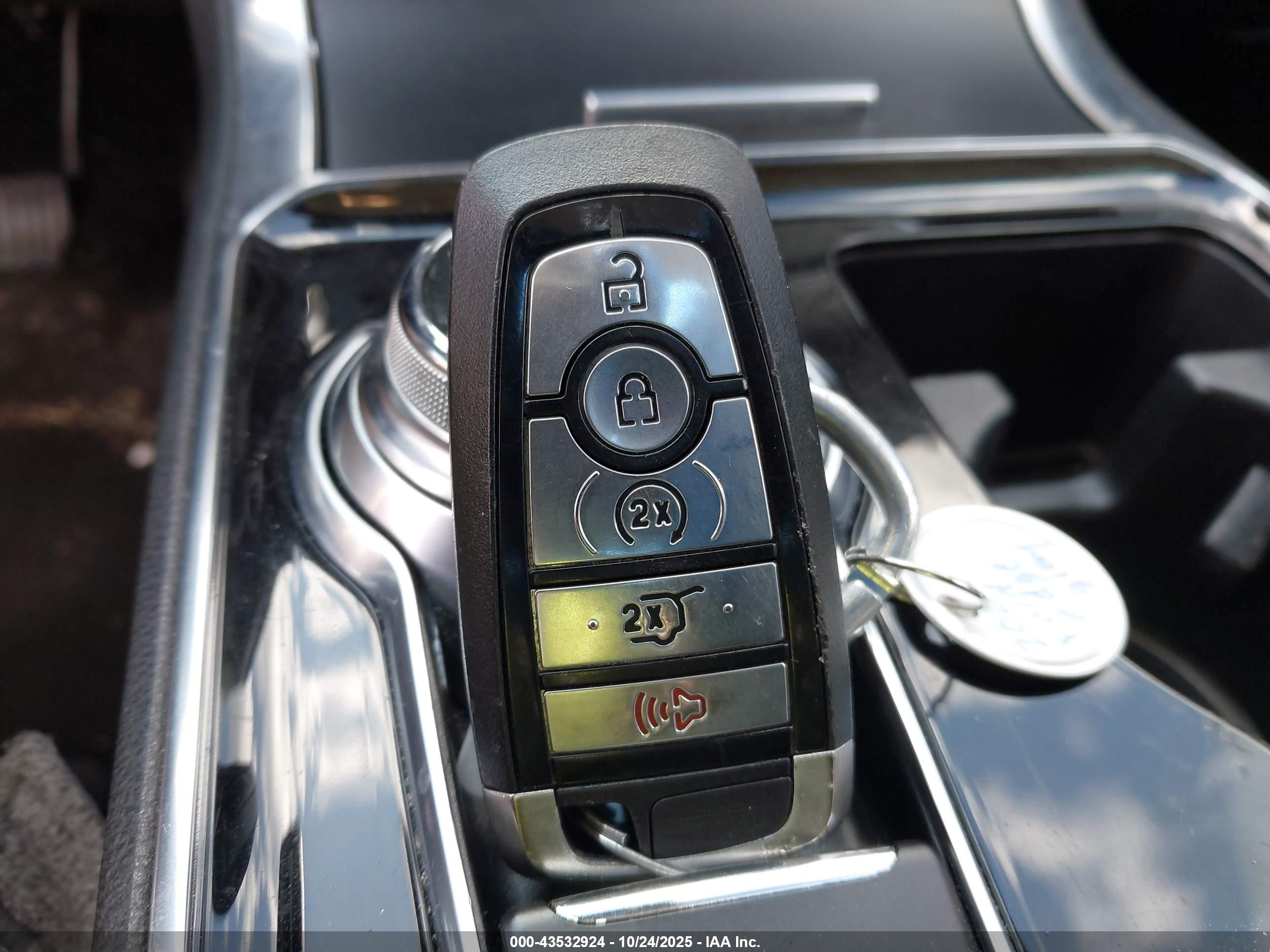 FORD EDGE image 11
