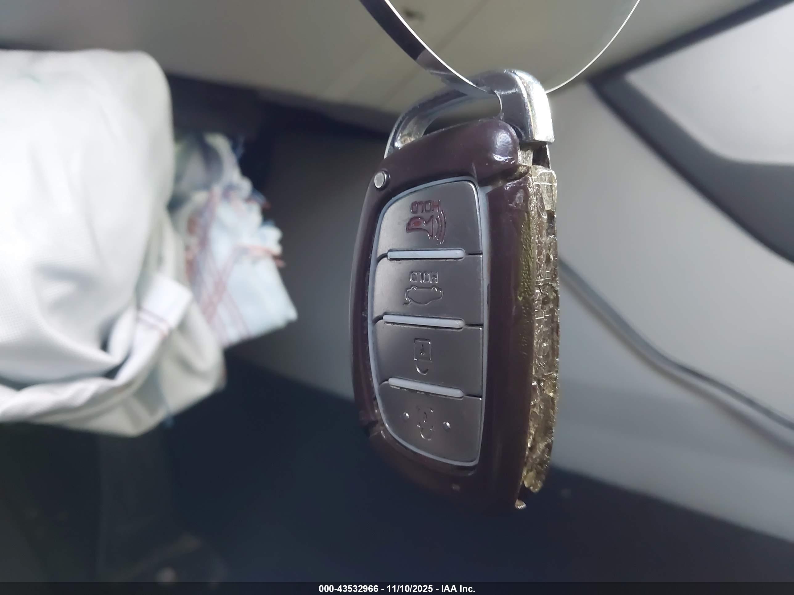 HYUNDAI SONATA image 11