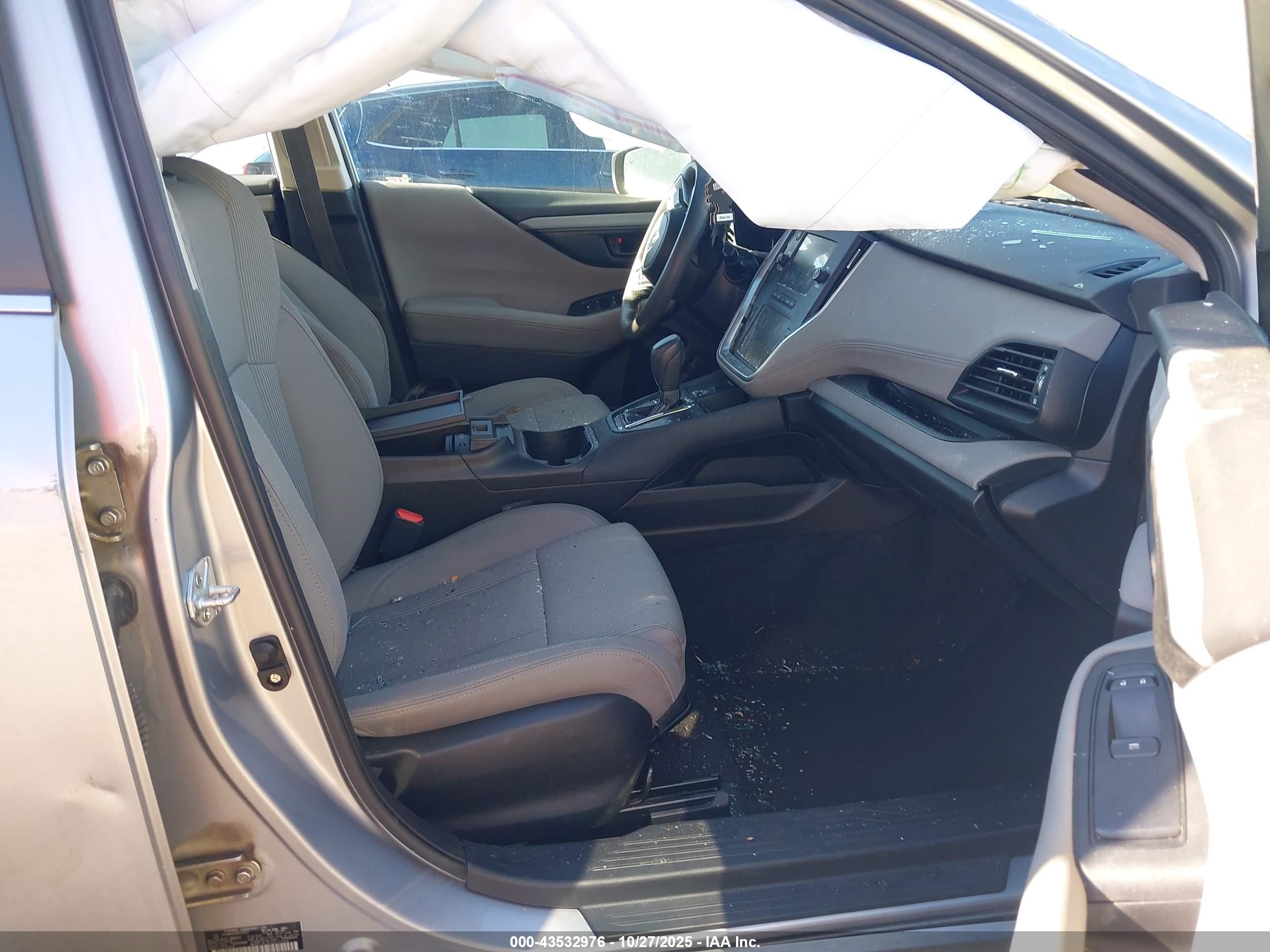 SUBARU LEGACY image 5