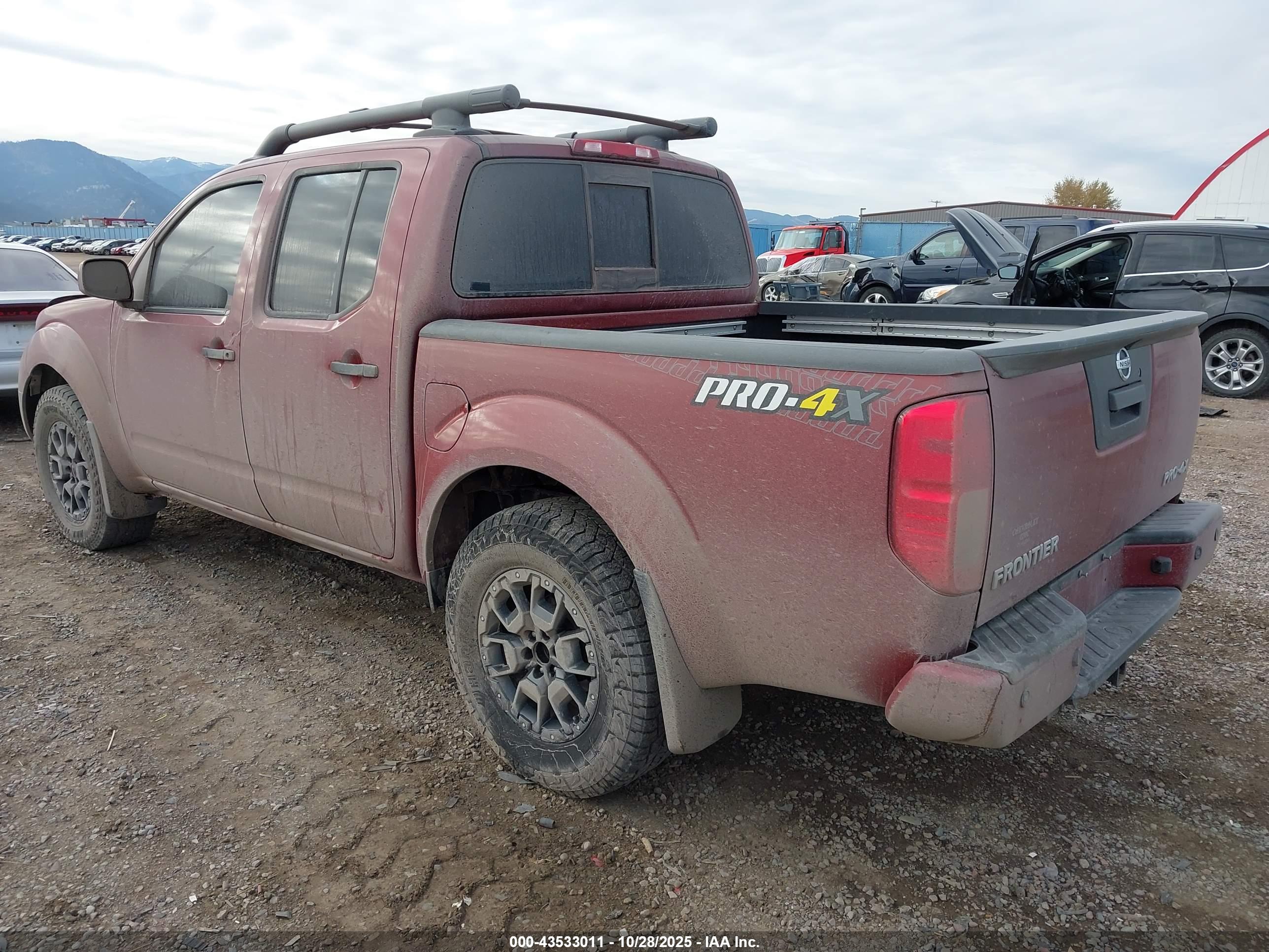 NISSAN FRONTIER image 3
