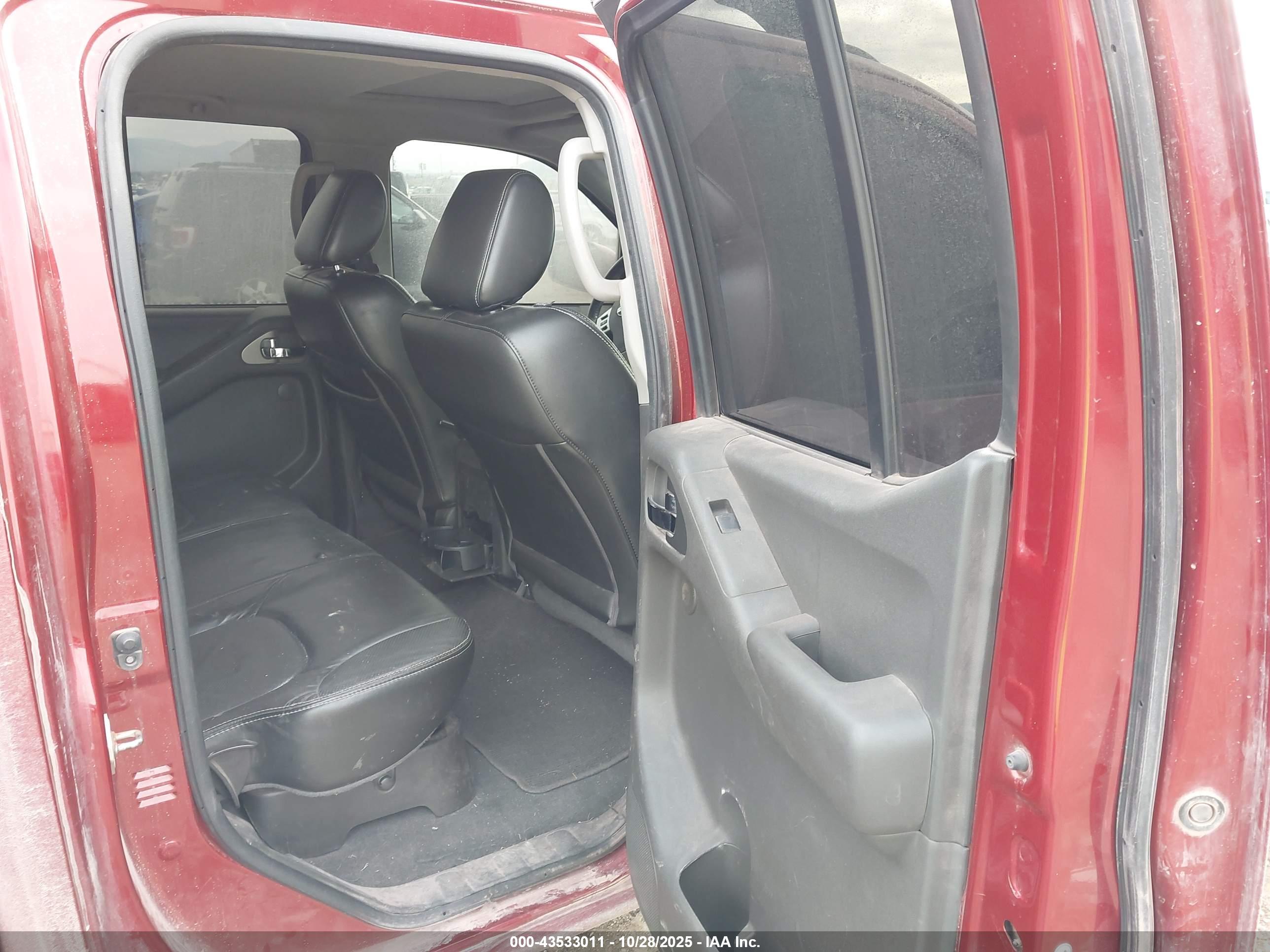 NISSAN FRONTIER image 8