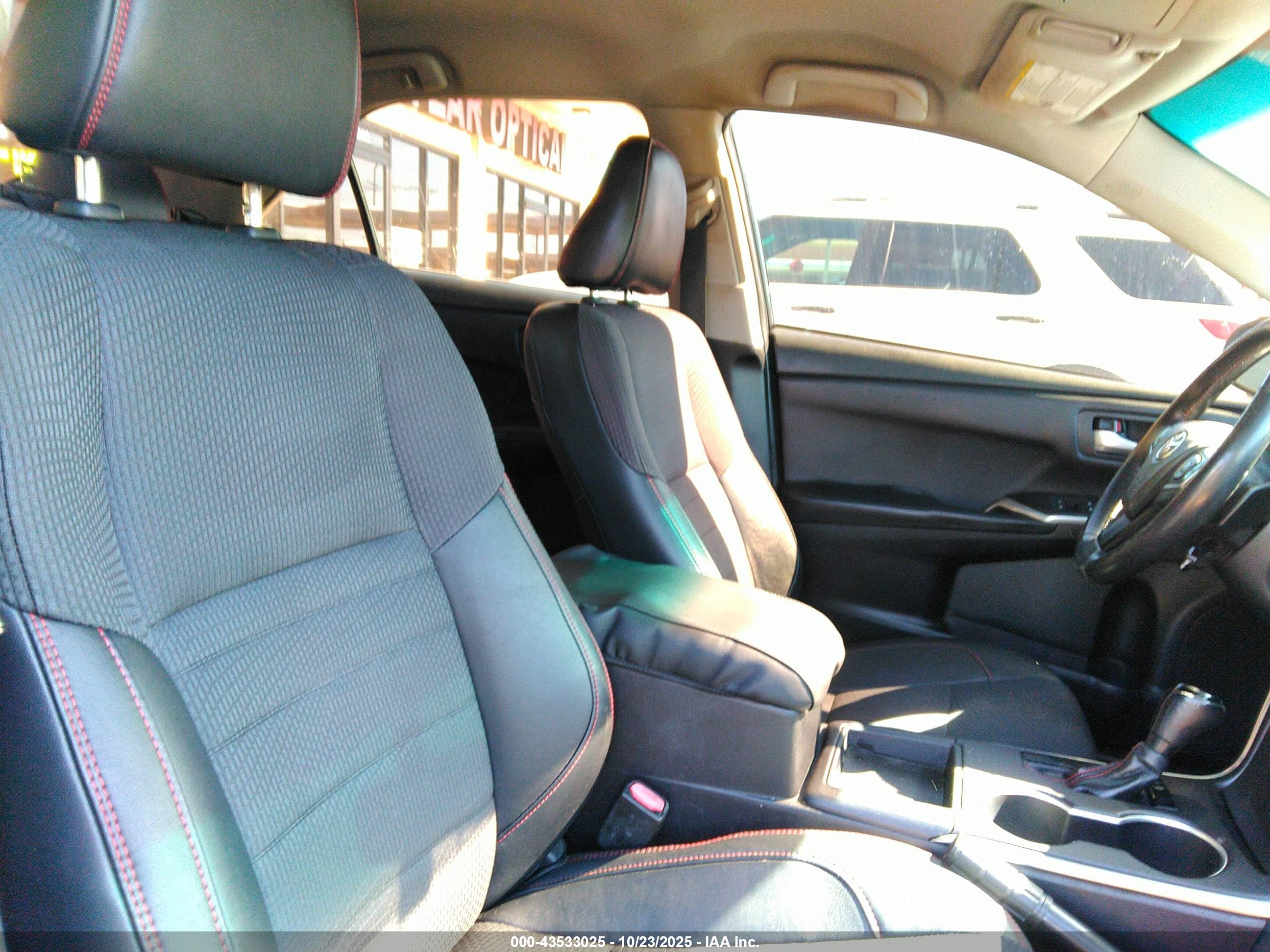 TOYOTA CAMRY image 5