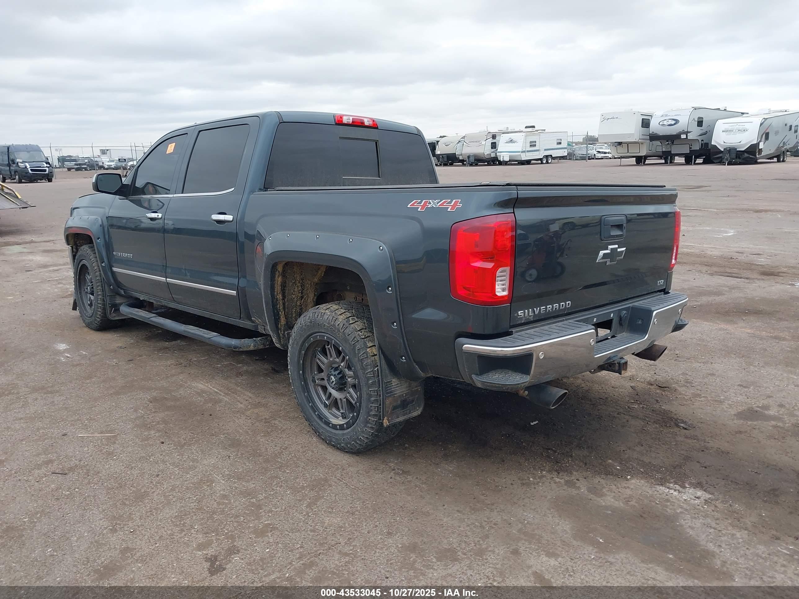 CHEVROLET SILVERADO image 3