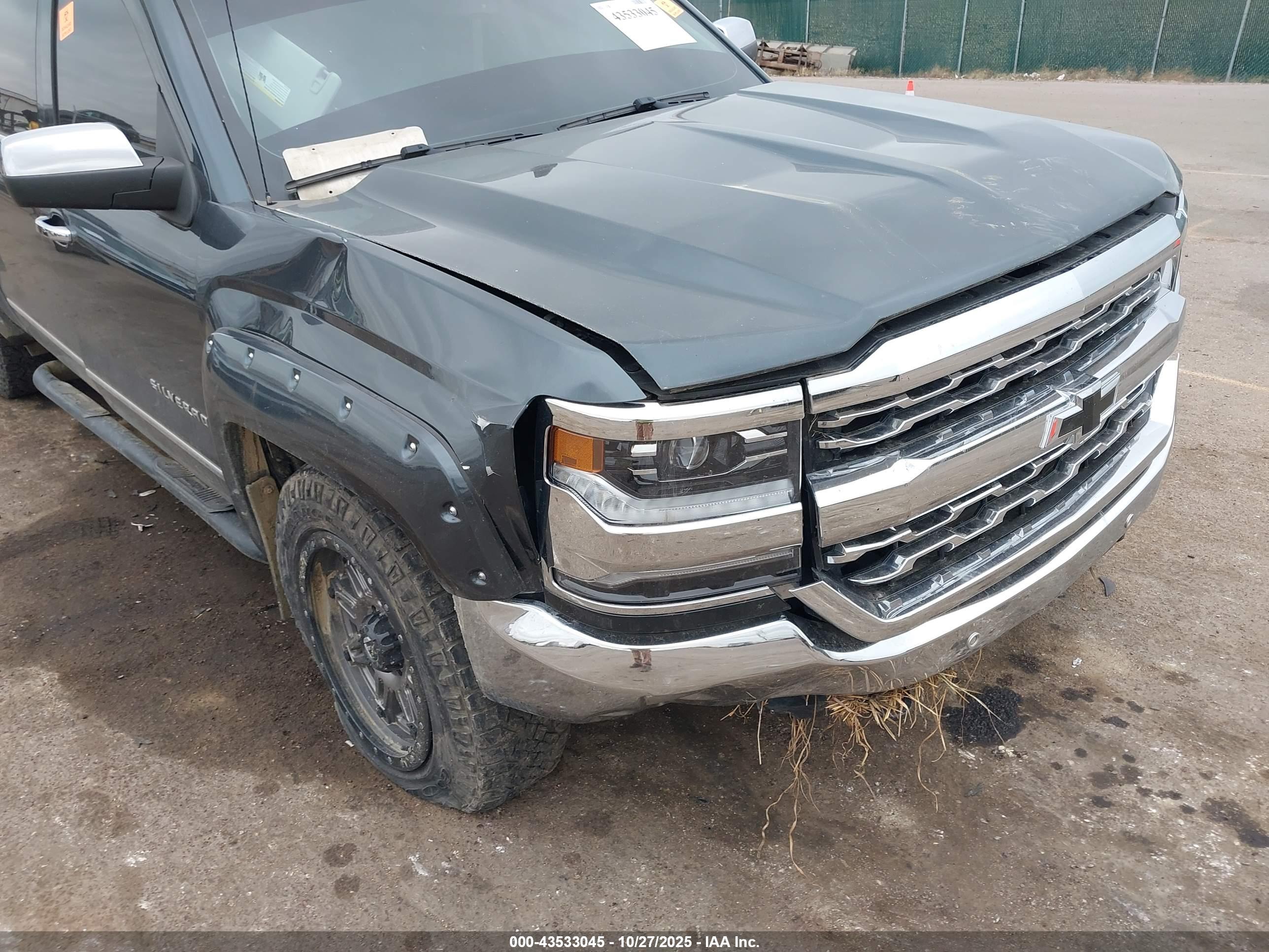 CHEVROLET SILVERADO image 6