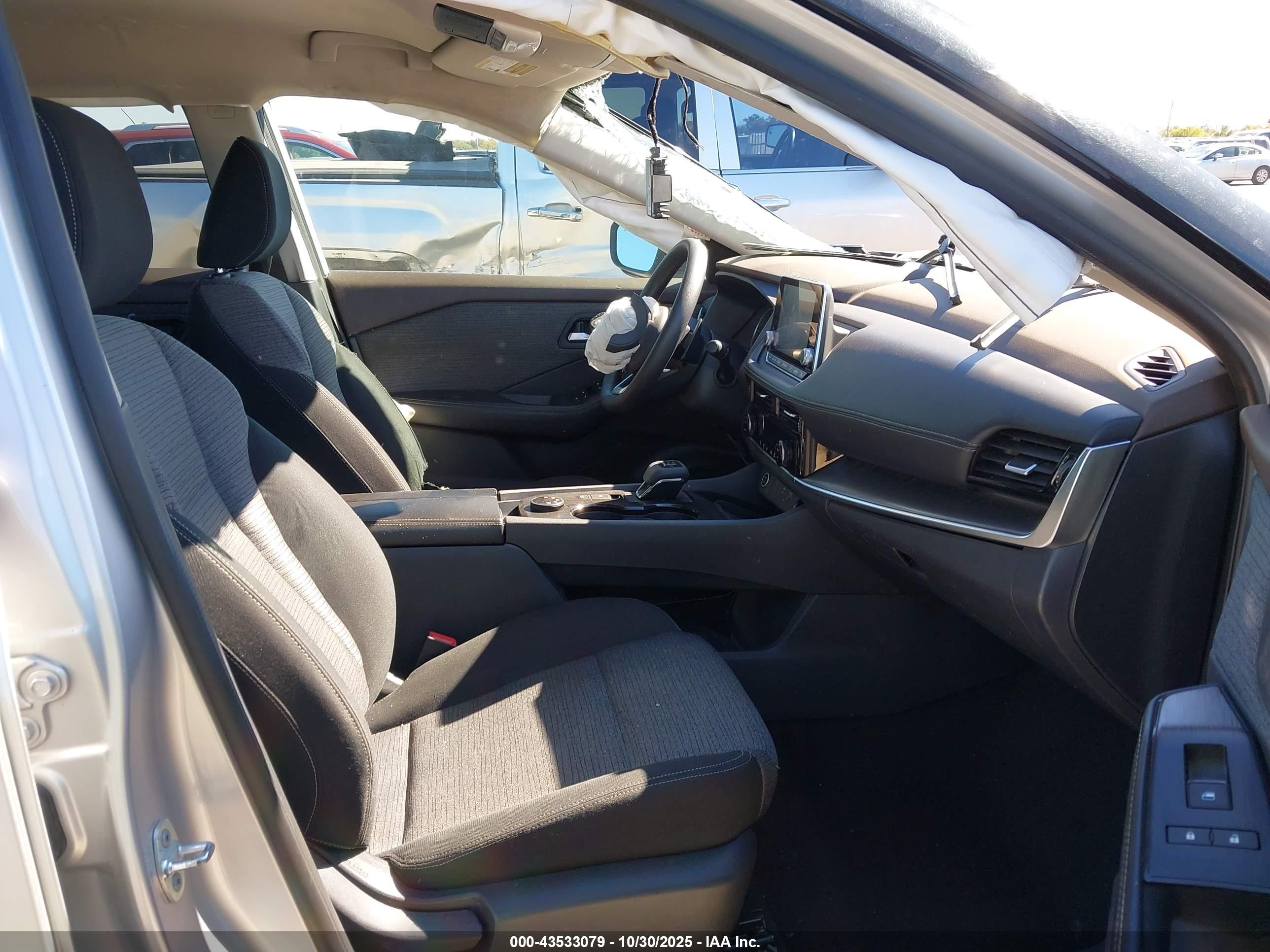 NISSAN ROGUE image 5