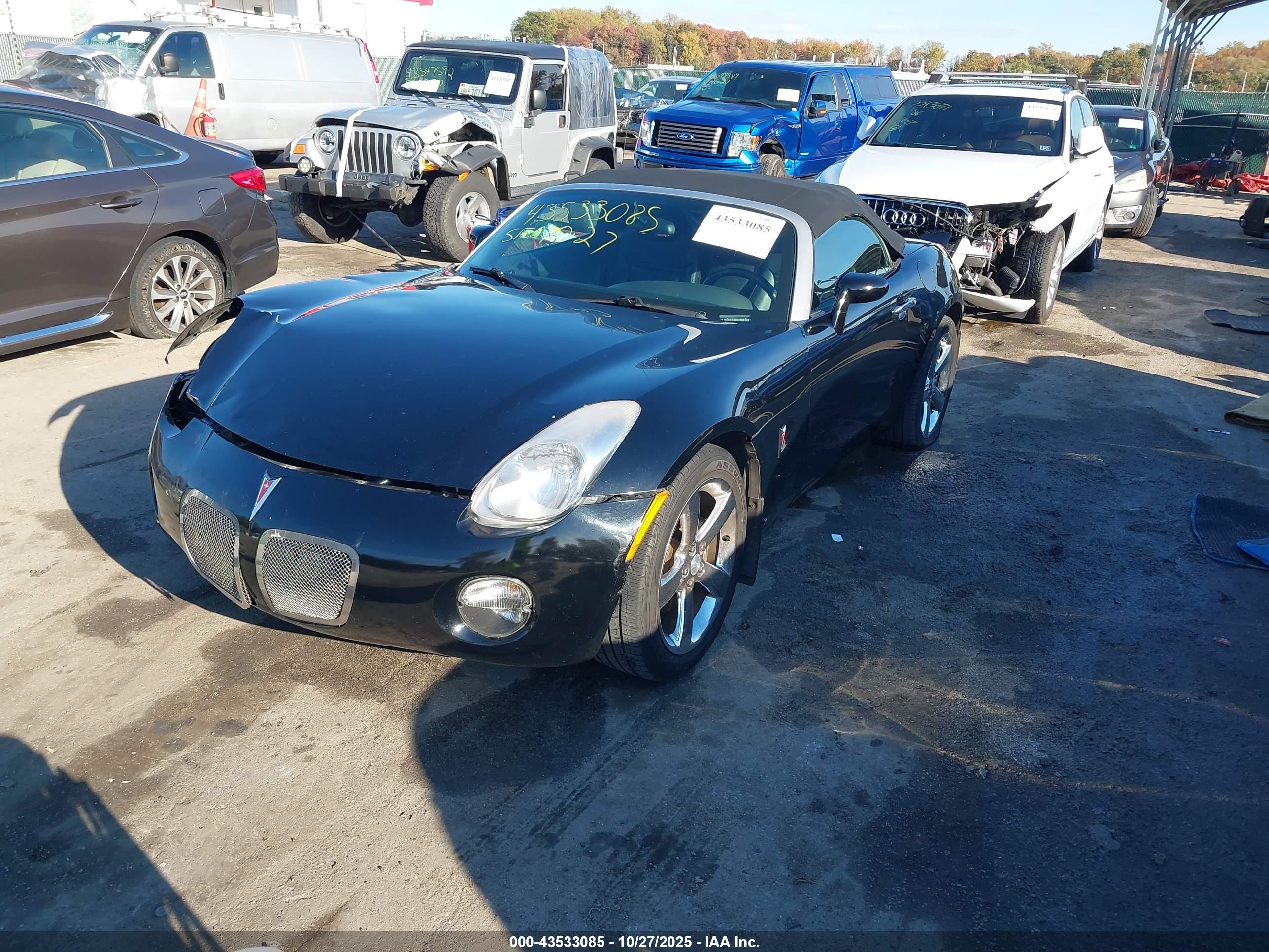 PONTIAC SOLSTICE image 2