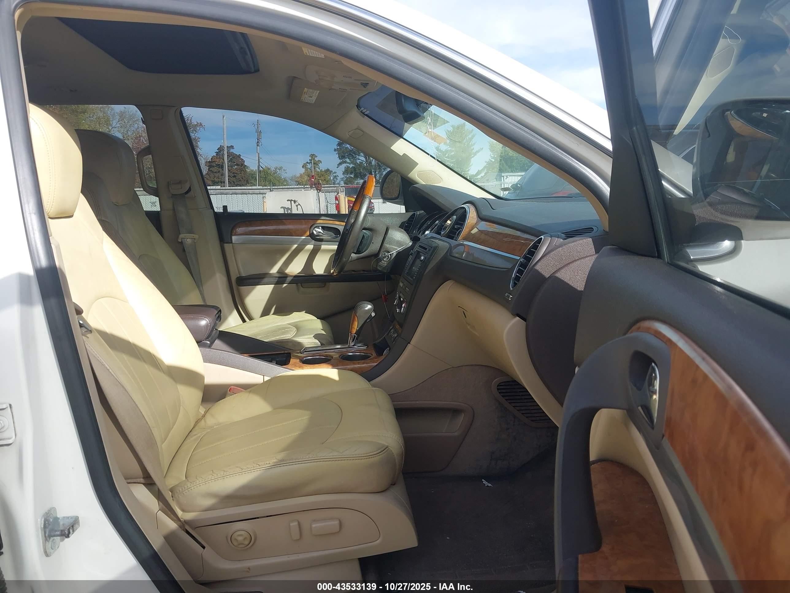 BUICK ENCLAVE image 5