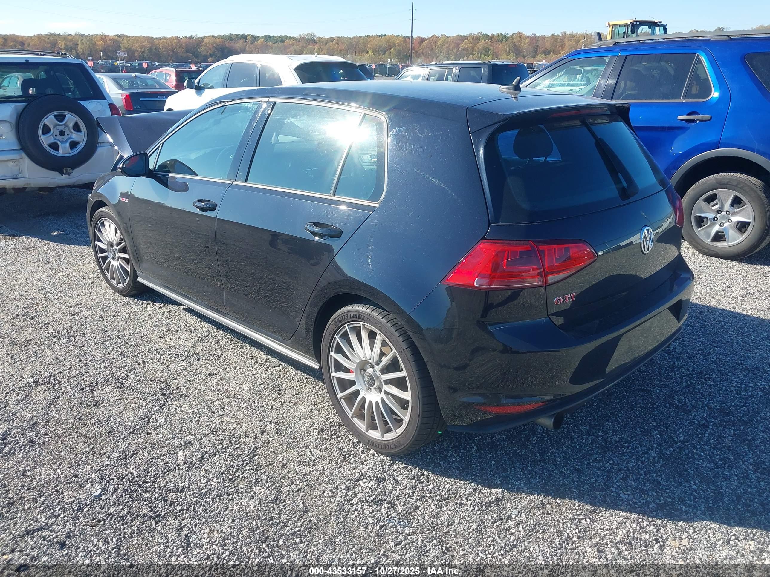 VOLKSWAGEN GOLF image 3