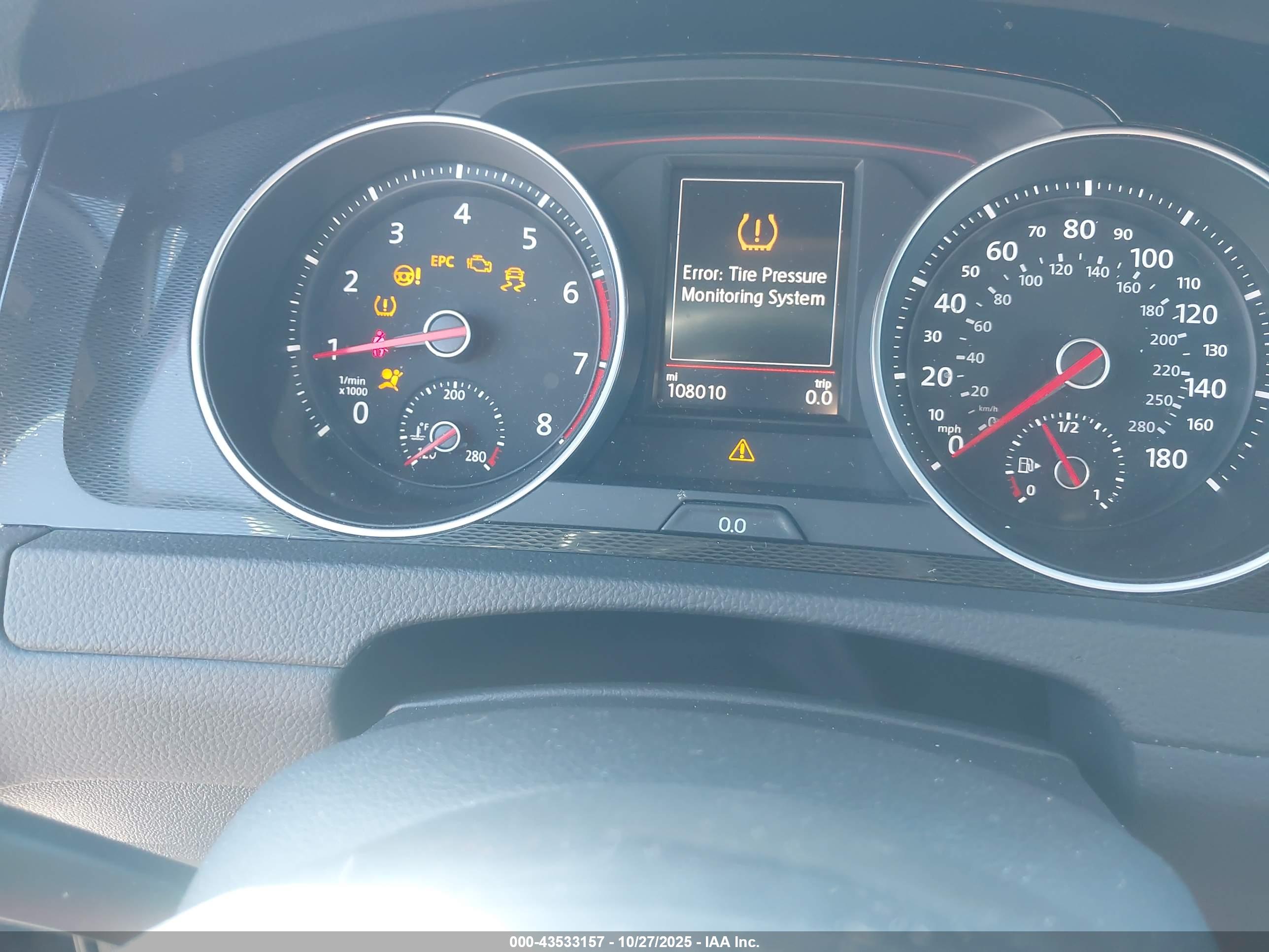 VOLKSWAGEN GOLF image 7