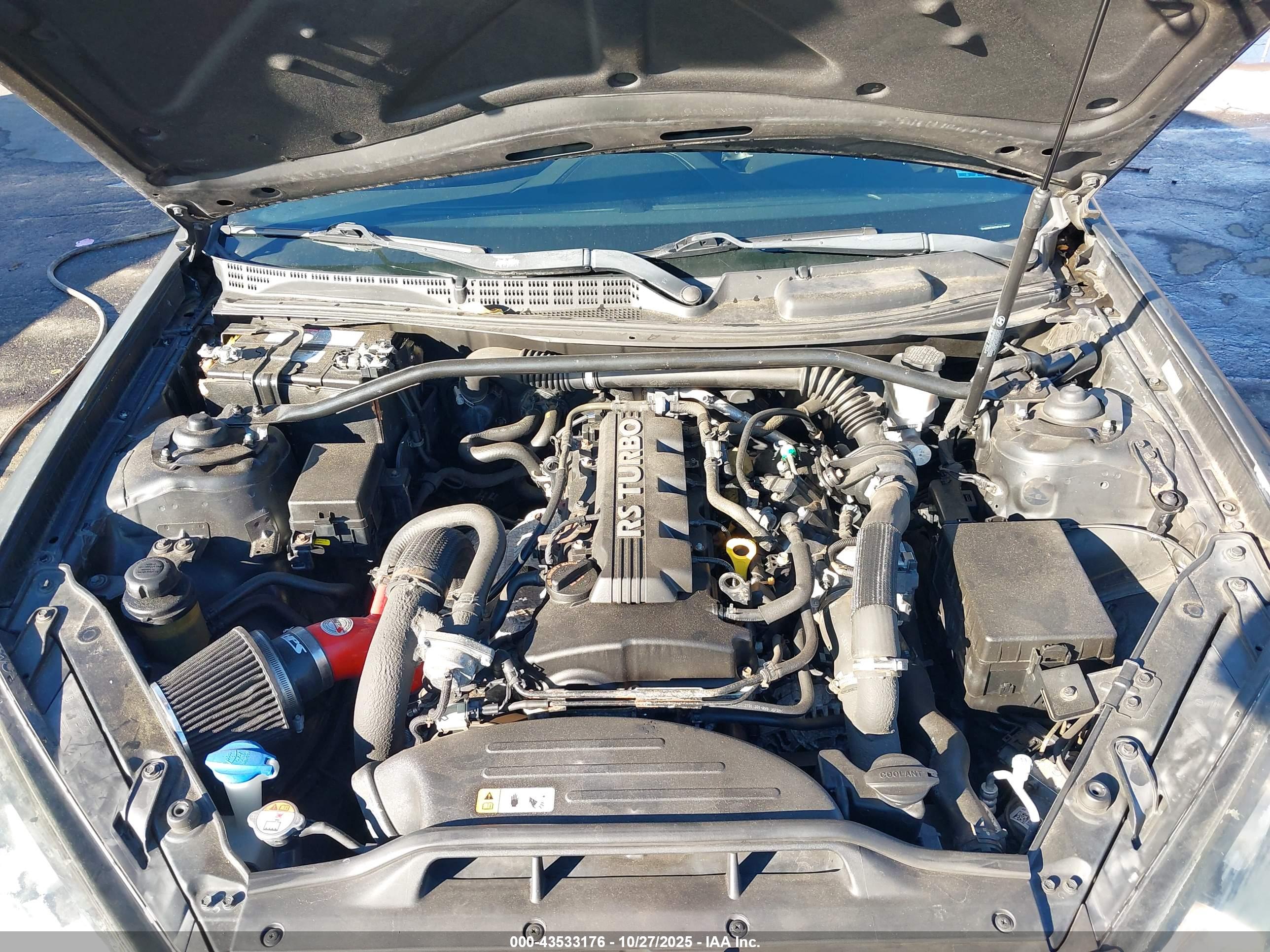 HYUNDAI GENESIS image 10