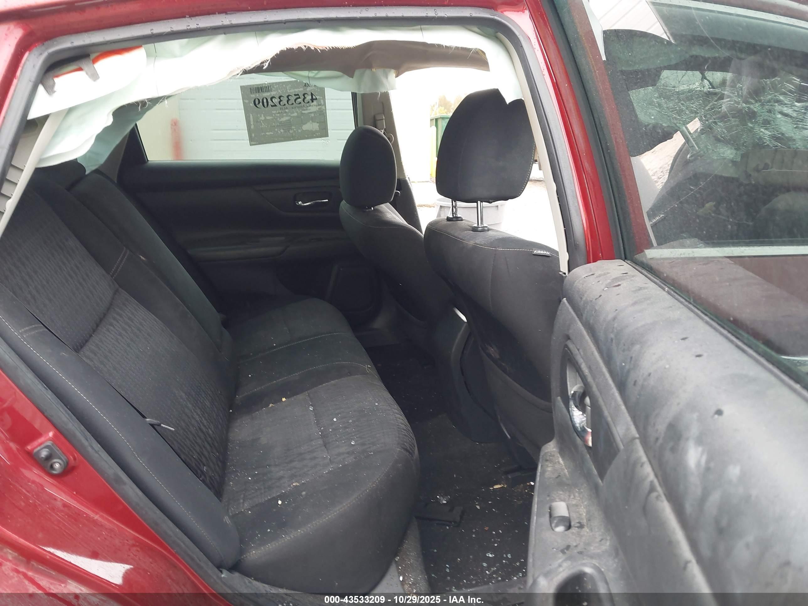 NISSAN ALTIMA image 8