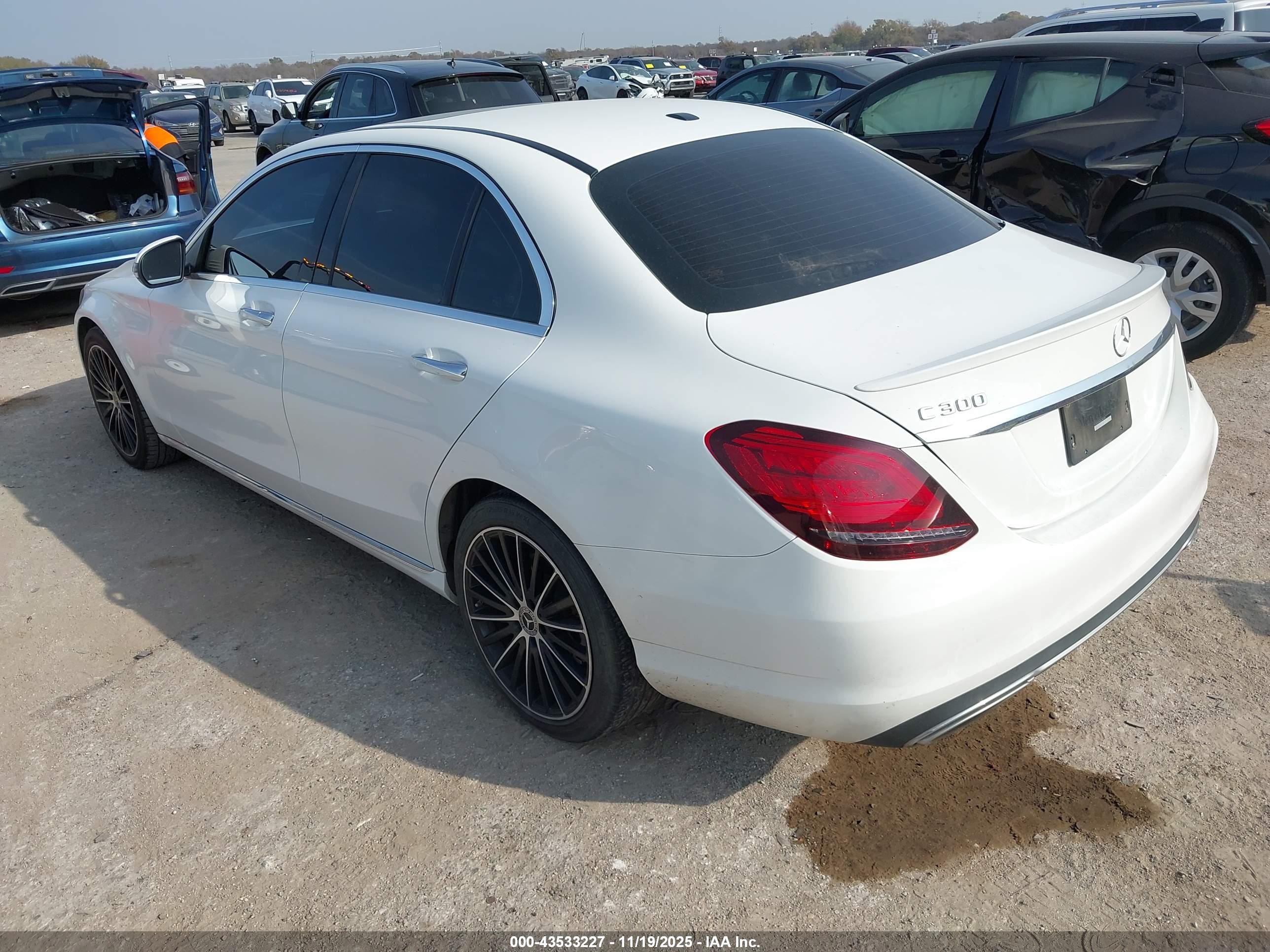 MERCEDES-BENZ C image 3