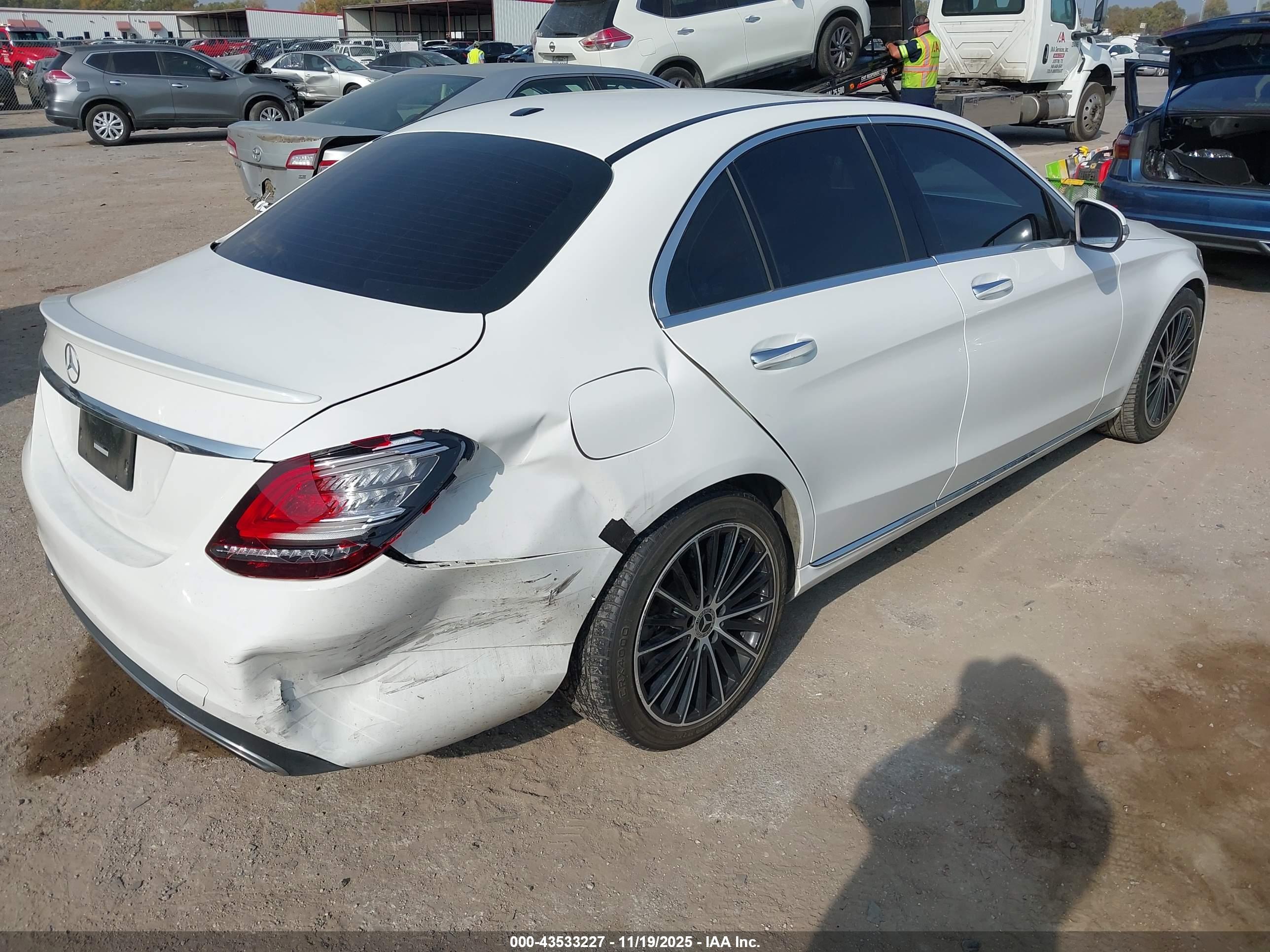 MERCEDES-BENZ C image 4
