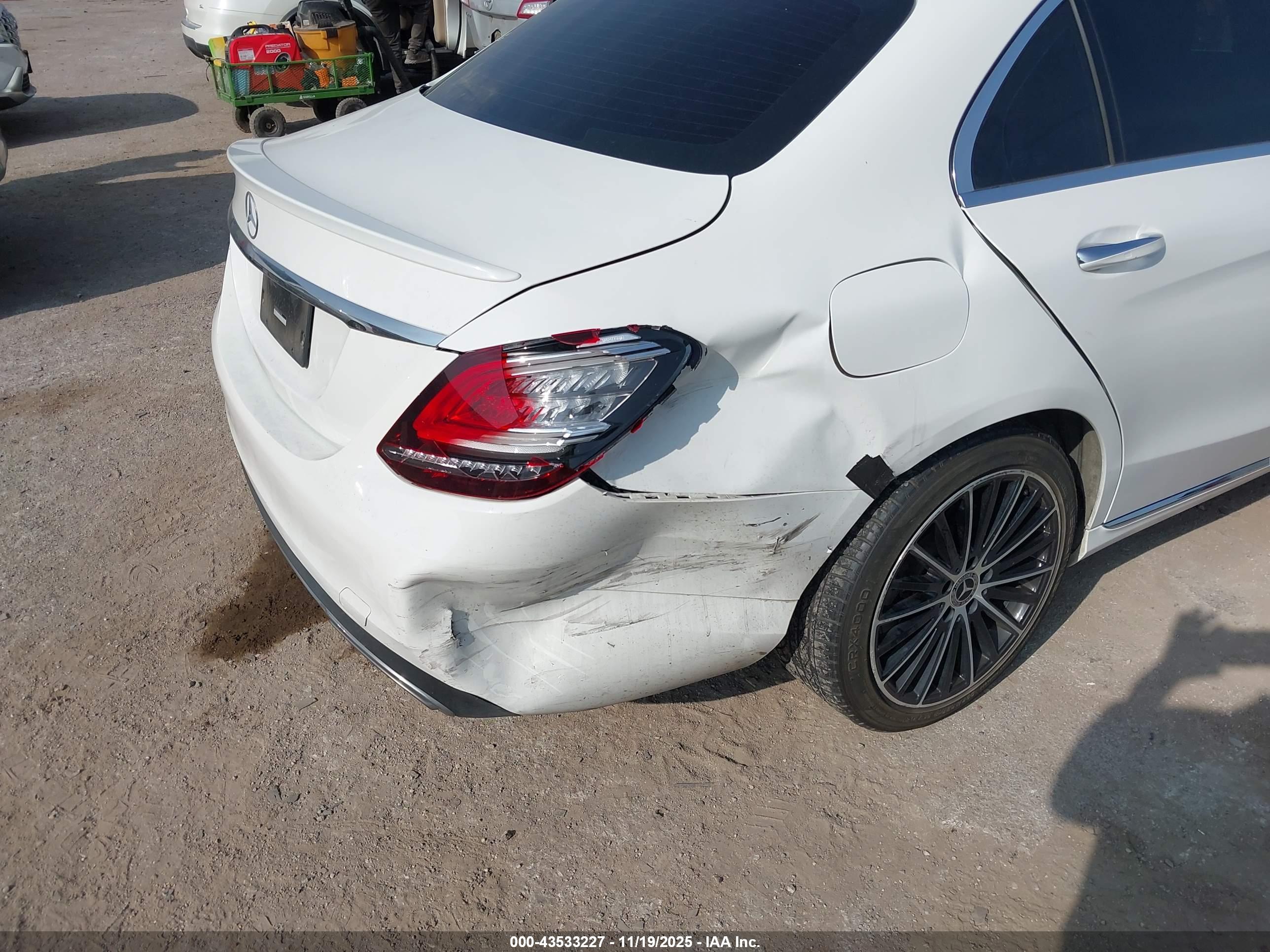 MERCEDES-BENZ C image 6