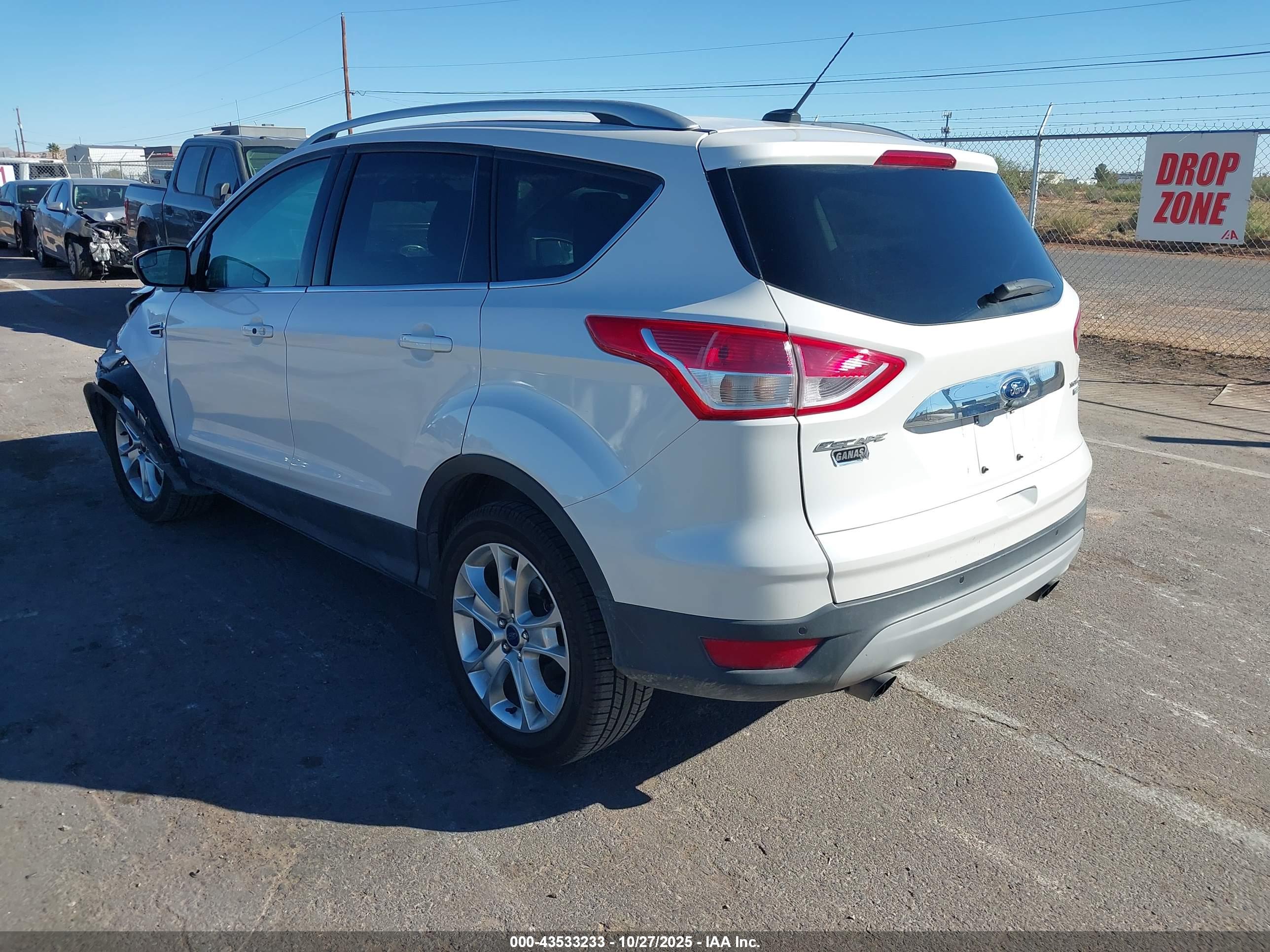 FORD ESCAPE image 3