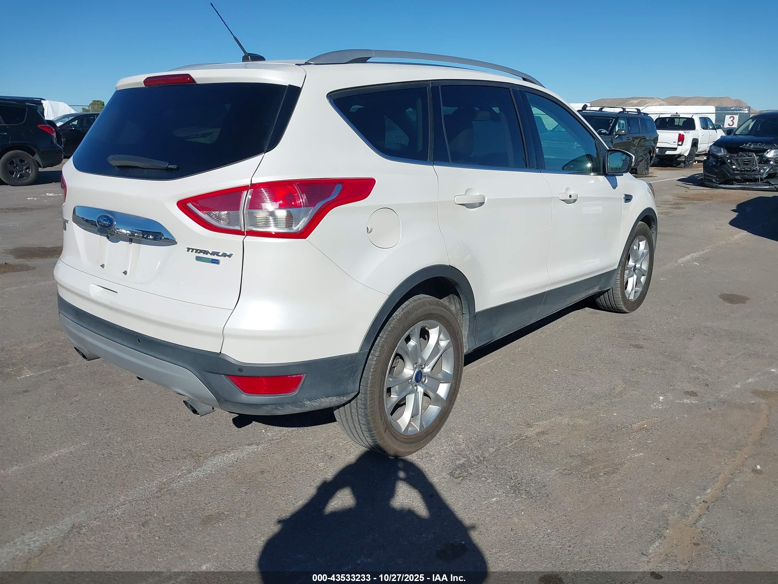 FORD ESCAPE image 4