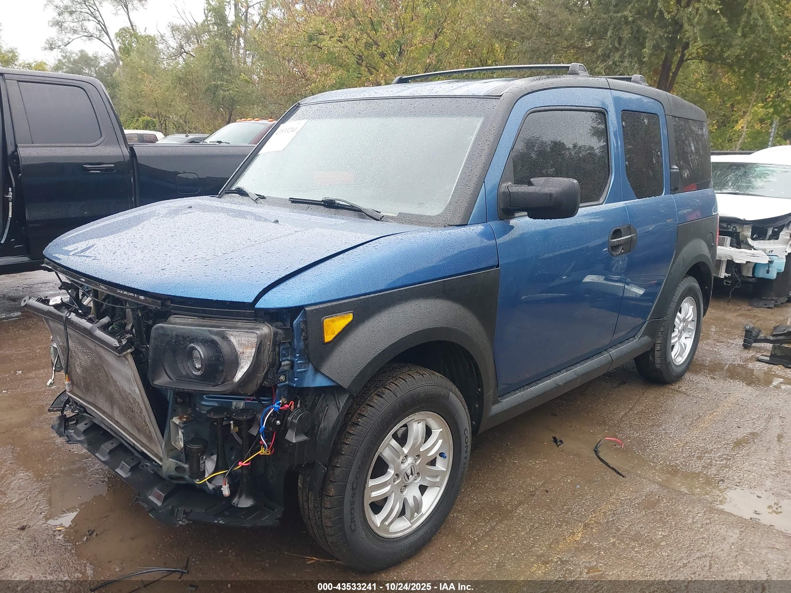 HONDA ELEMENT image 2