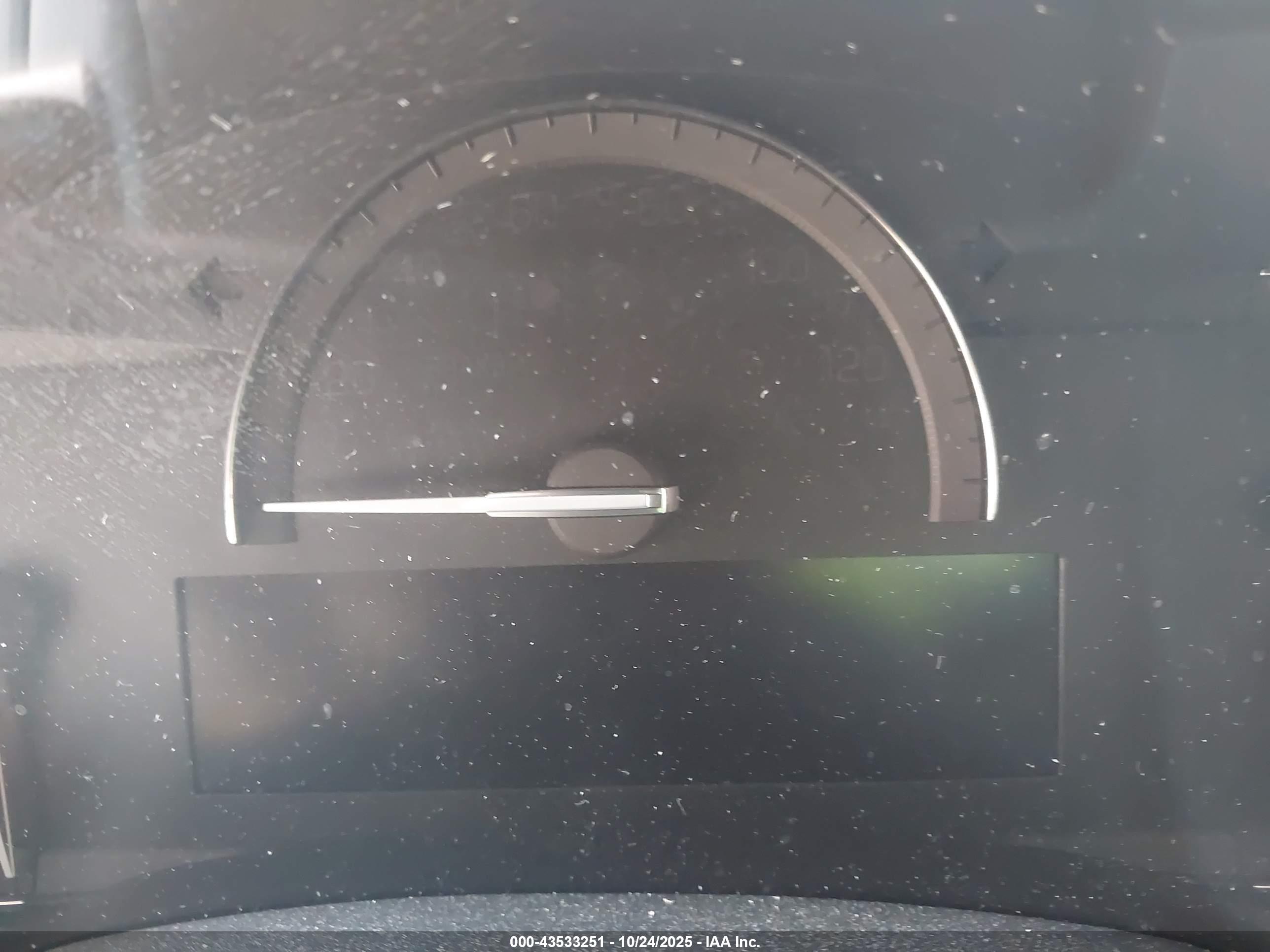 CADILLAC XTS image 7