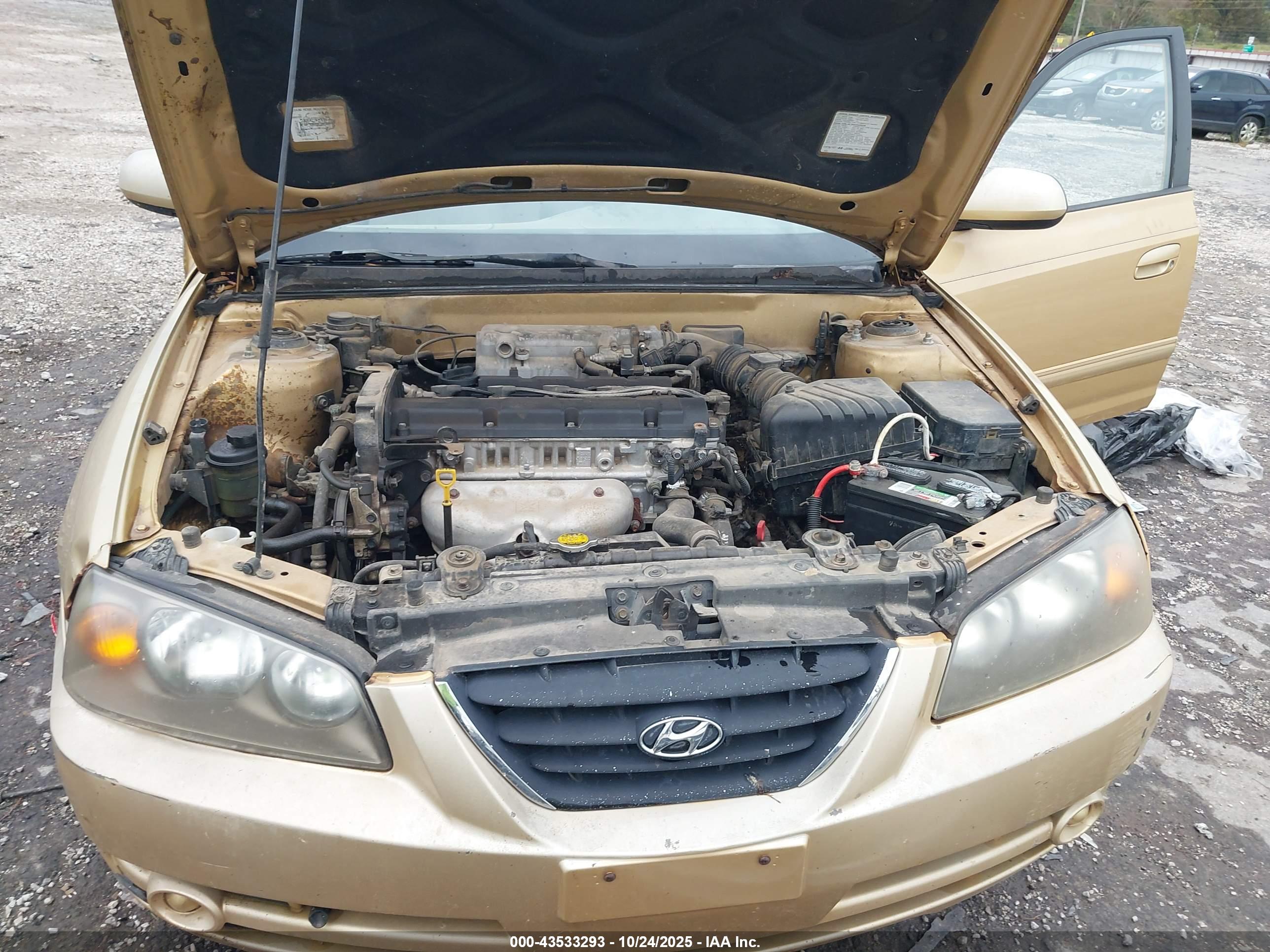 HYUNDAI ELANTRA image 10