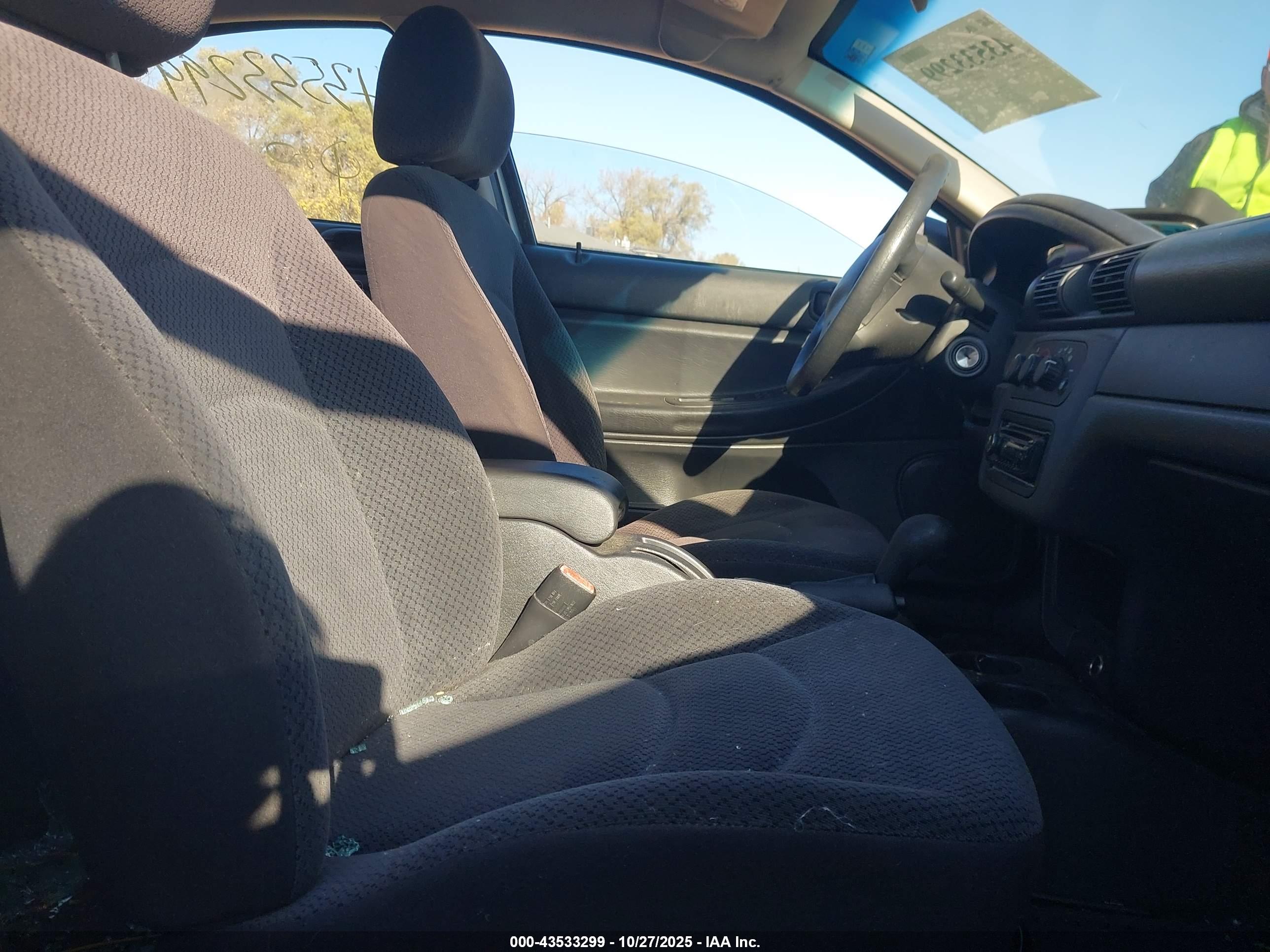 DODGE STRATUS image 5