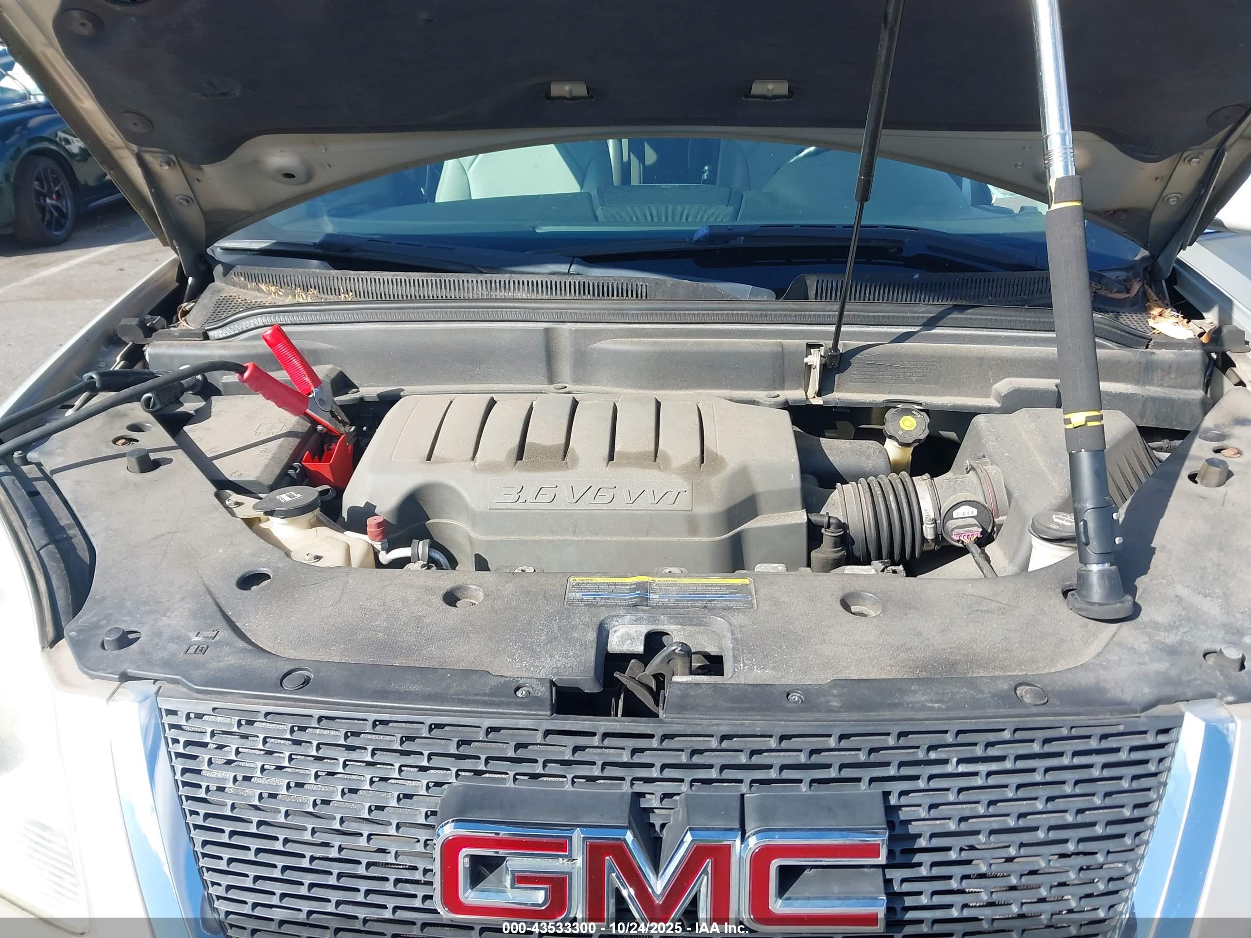 GMC ACADIA image 10