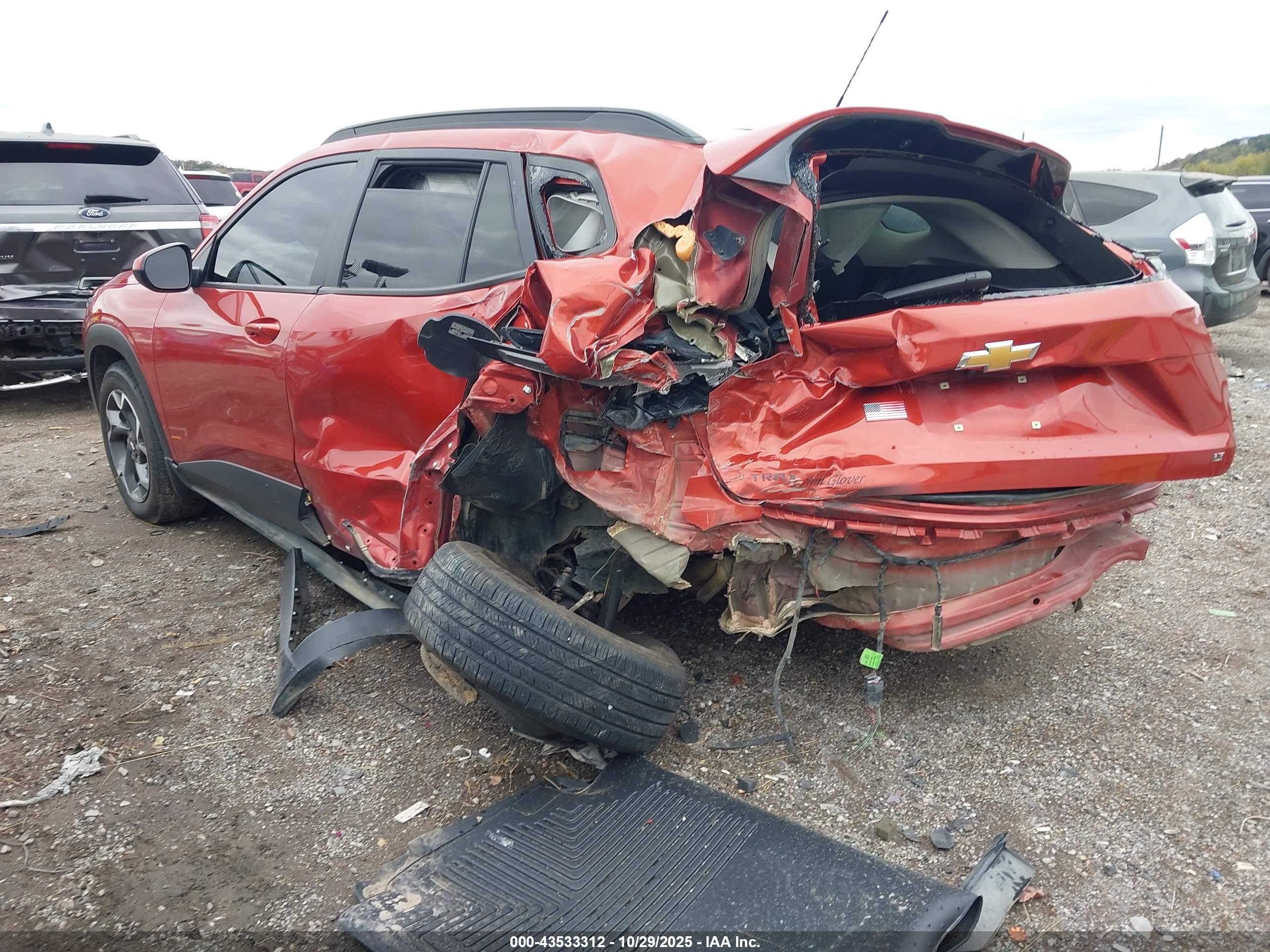 CHEVROLET TRAX image 3