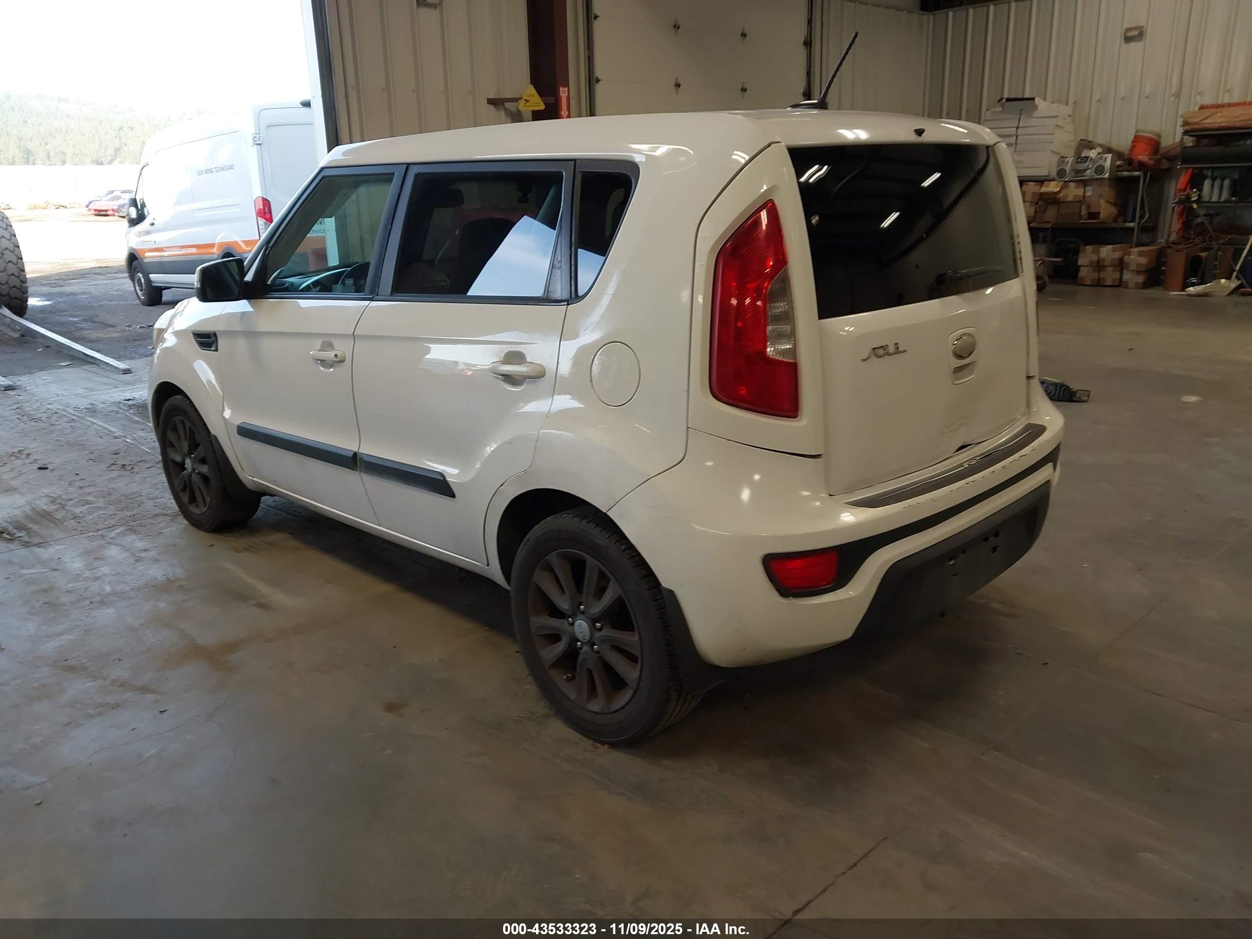 KIA SOUL image 3