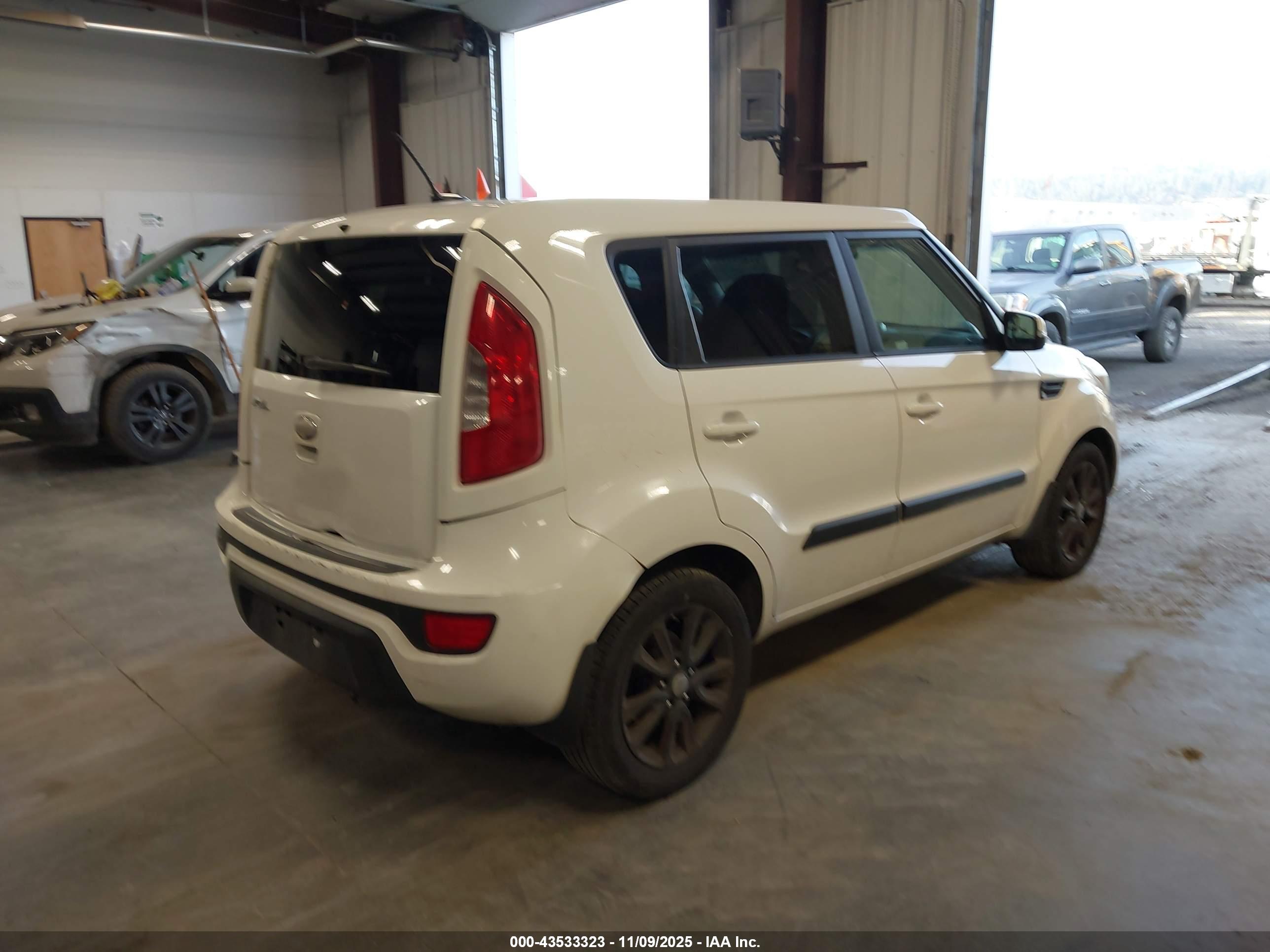 KIA SOUL image 4