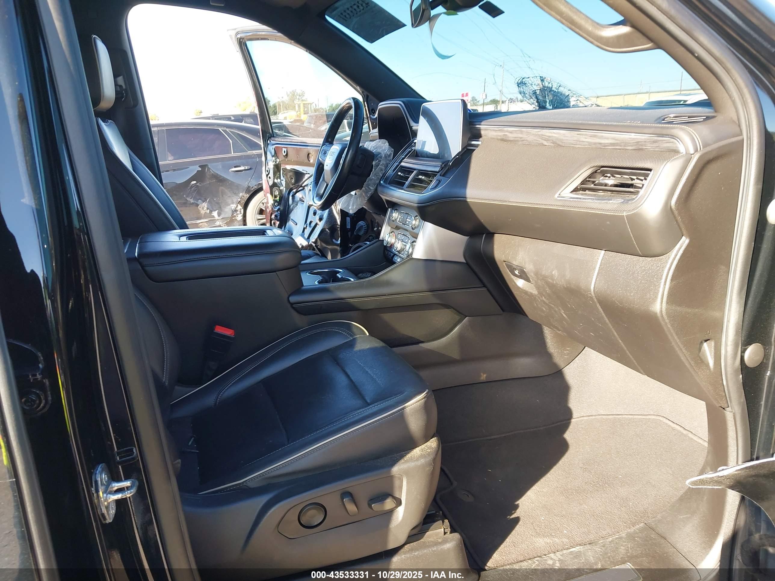 GMC YUKON image 5
