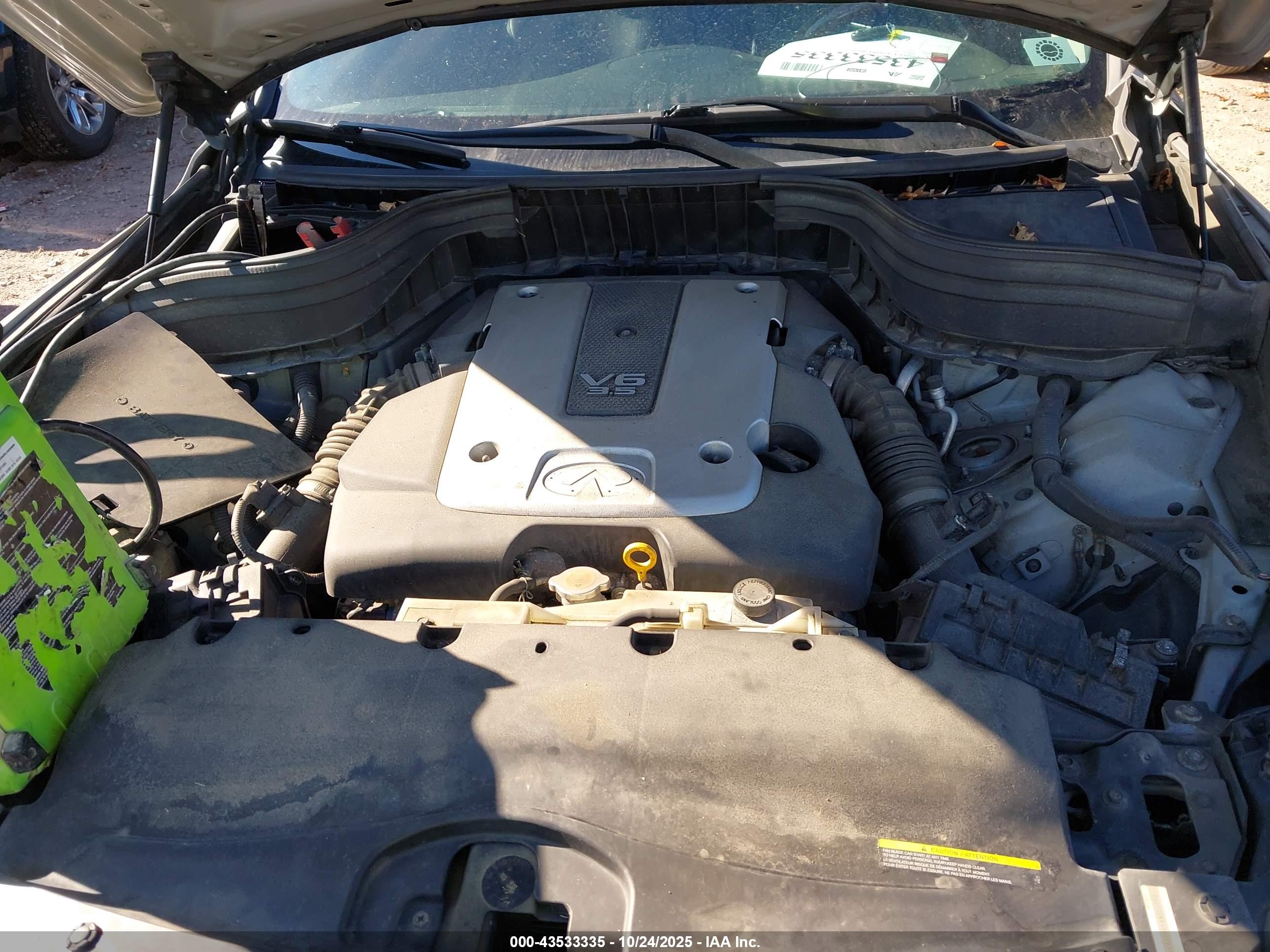 INFINITI EX35 image 10