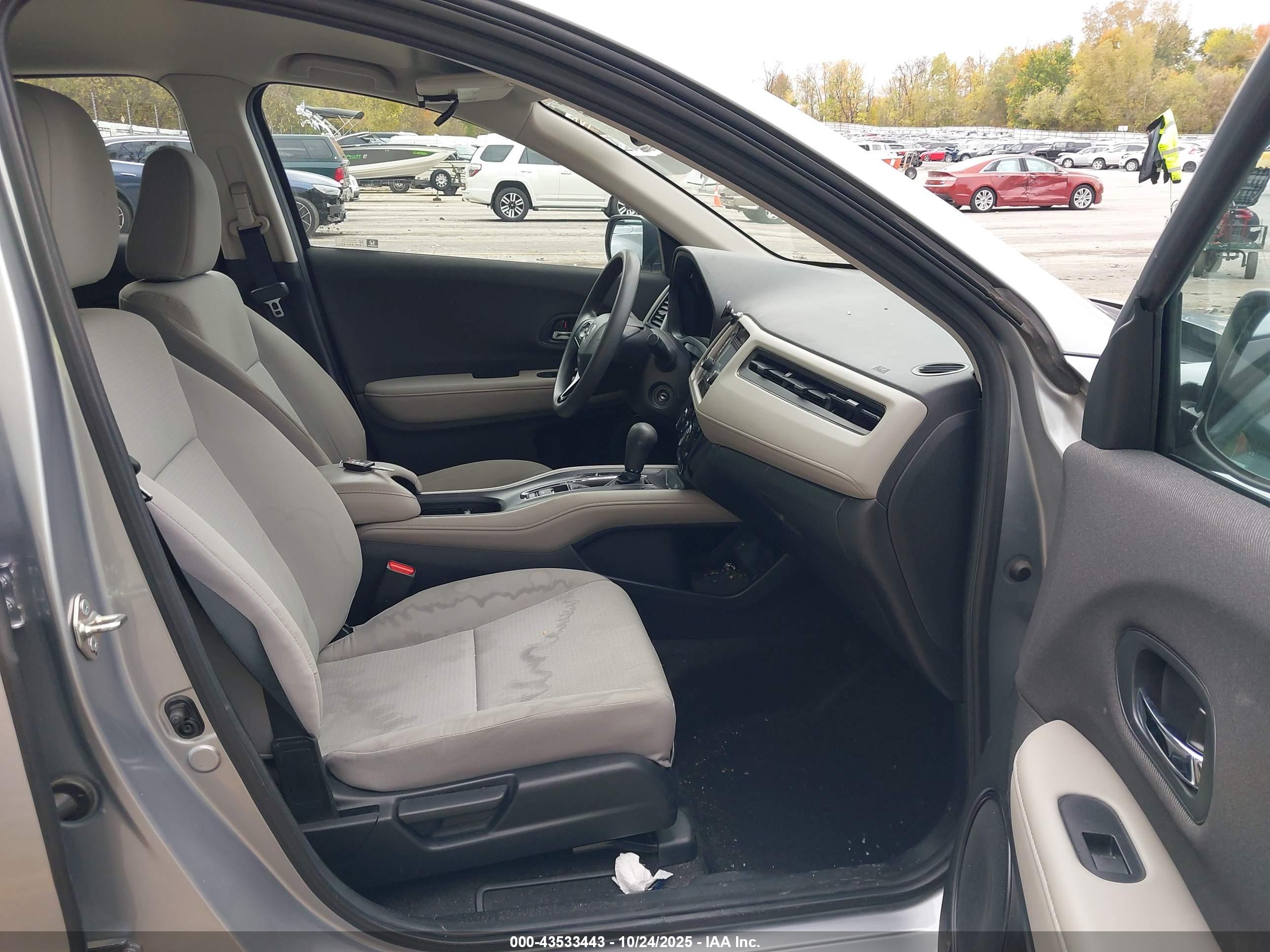 HONDA HR-V image 5