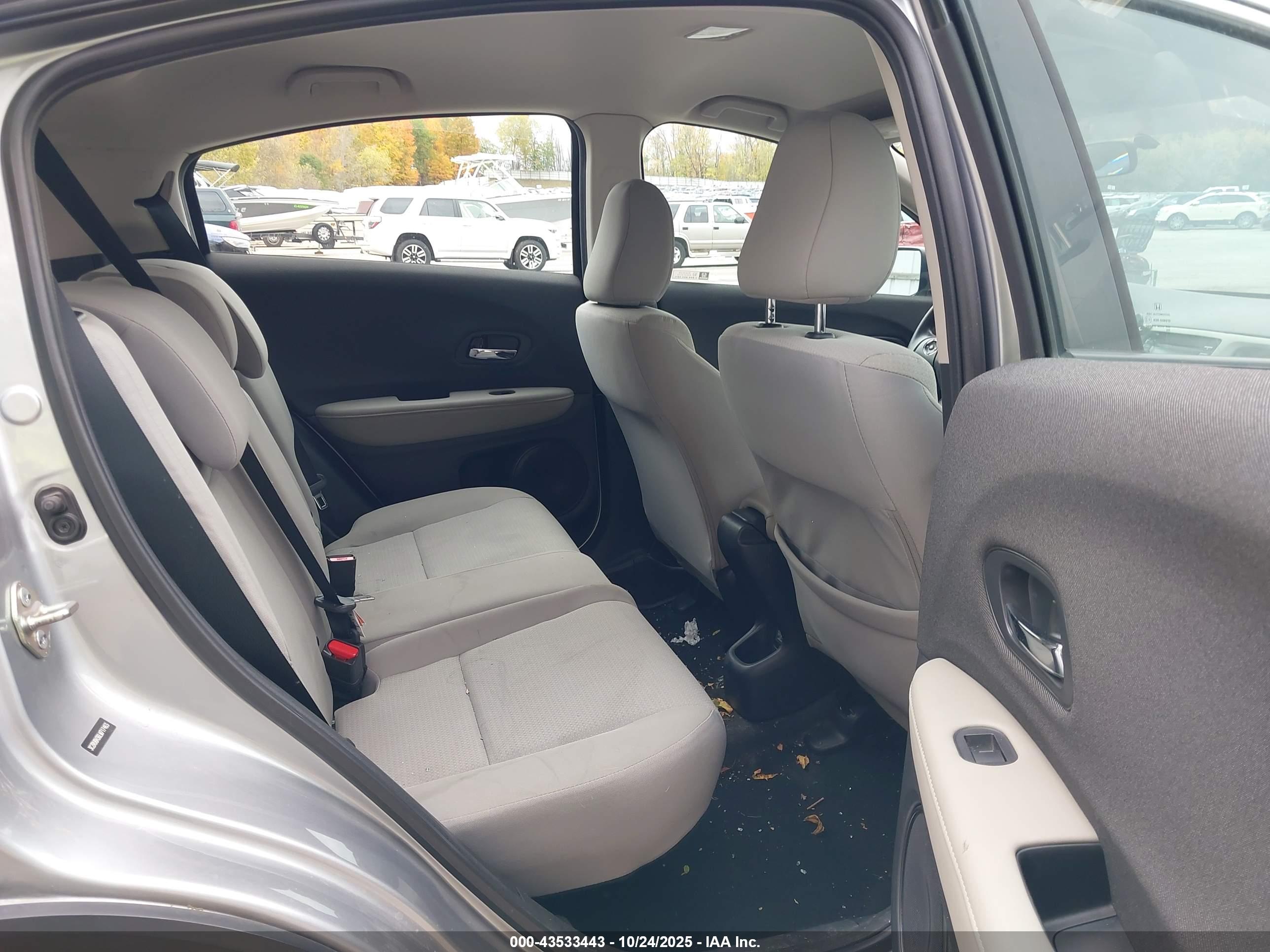 HONDA HR-V image 8