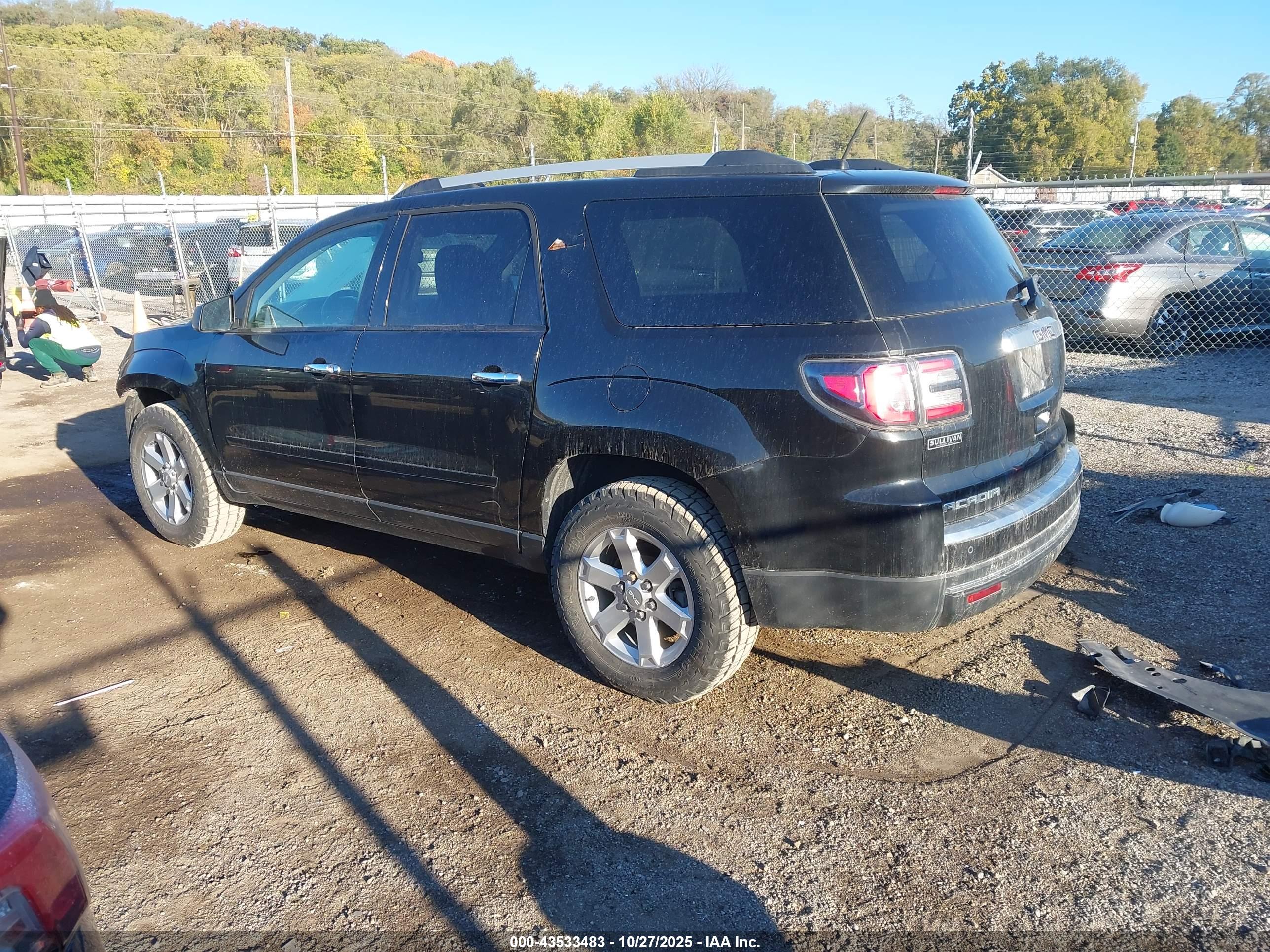 GMC ACADIA image 3